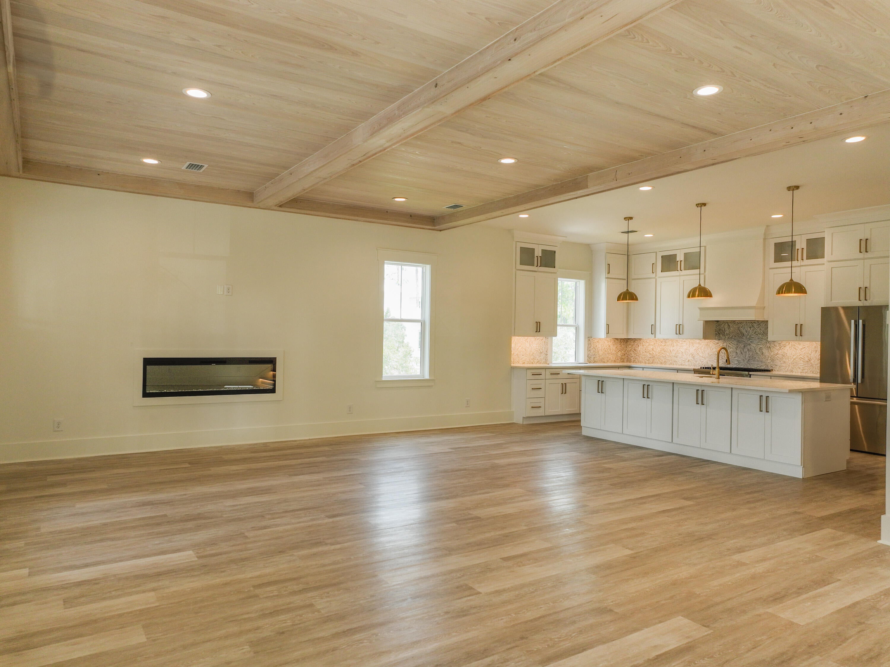 CESSNA LANDING - Residential