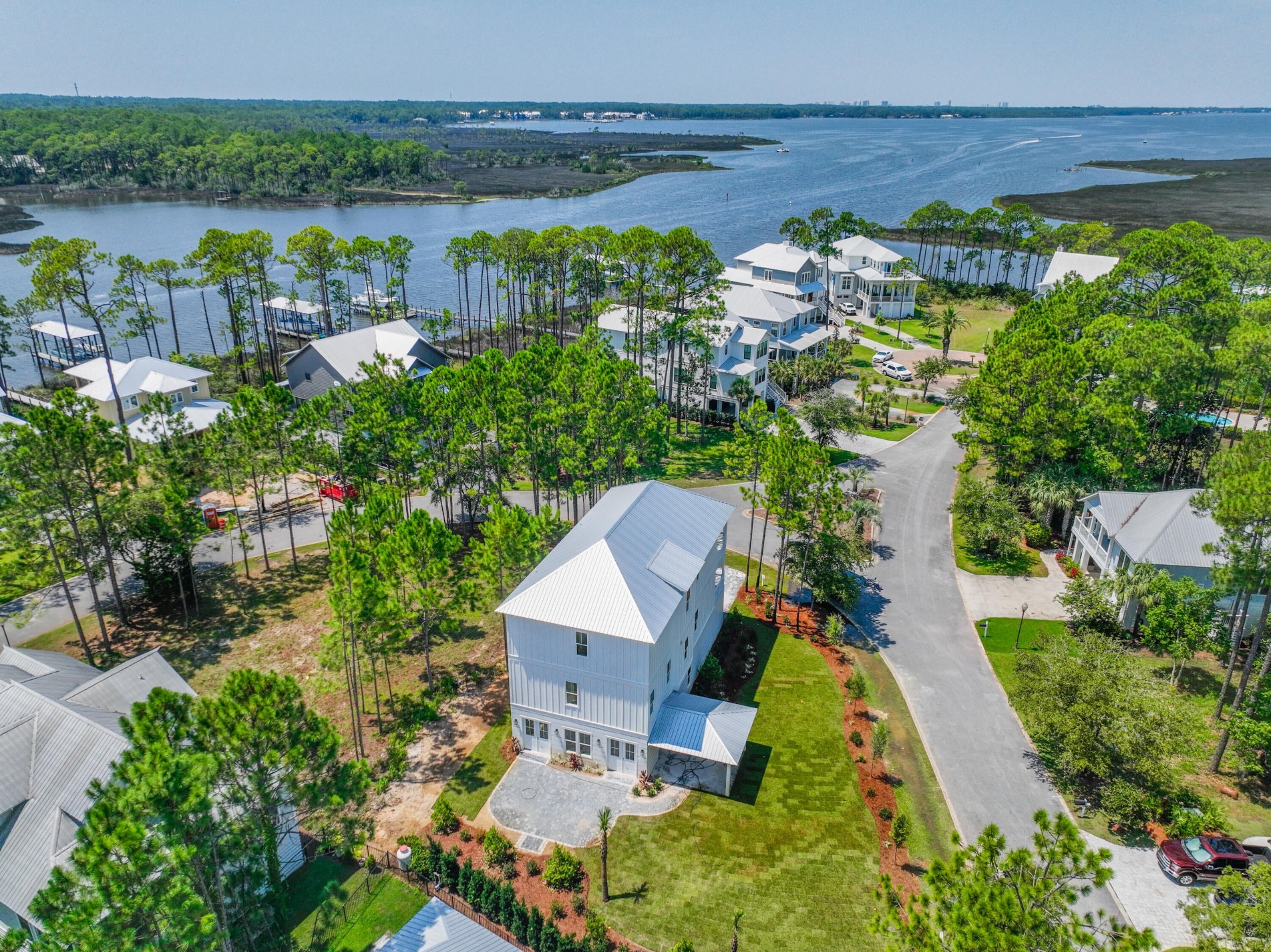 CESSNA LANDING - Residential