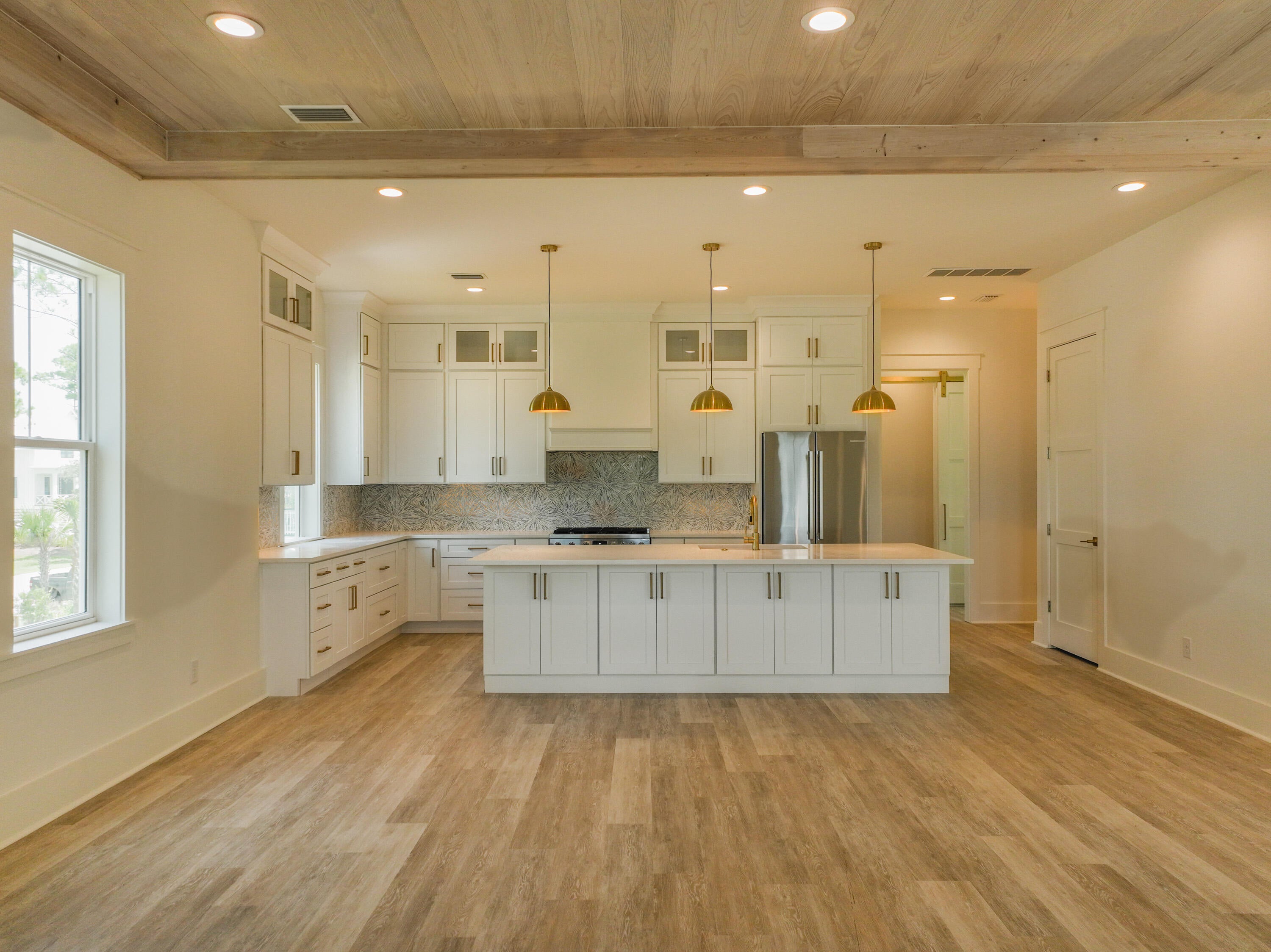 CESSNA LANDING - Residential