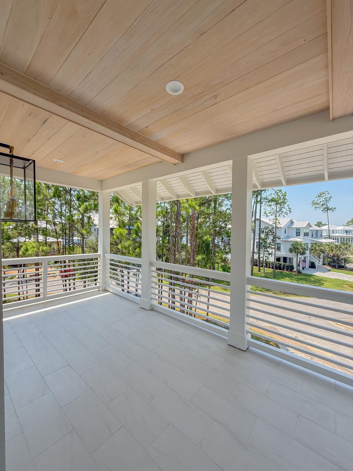 CESSNA LANDING - Residential