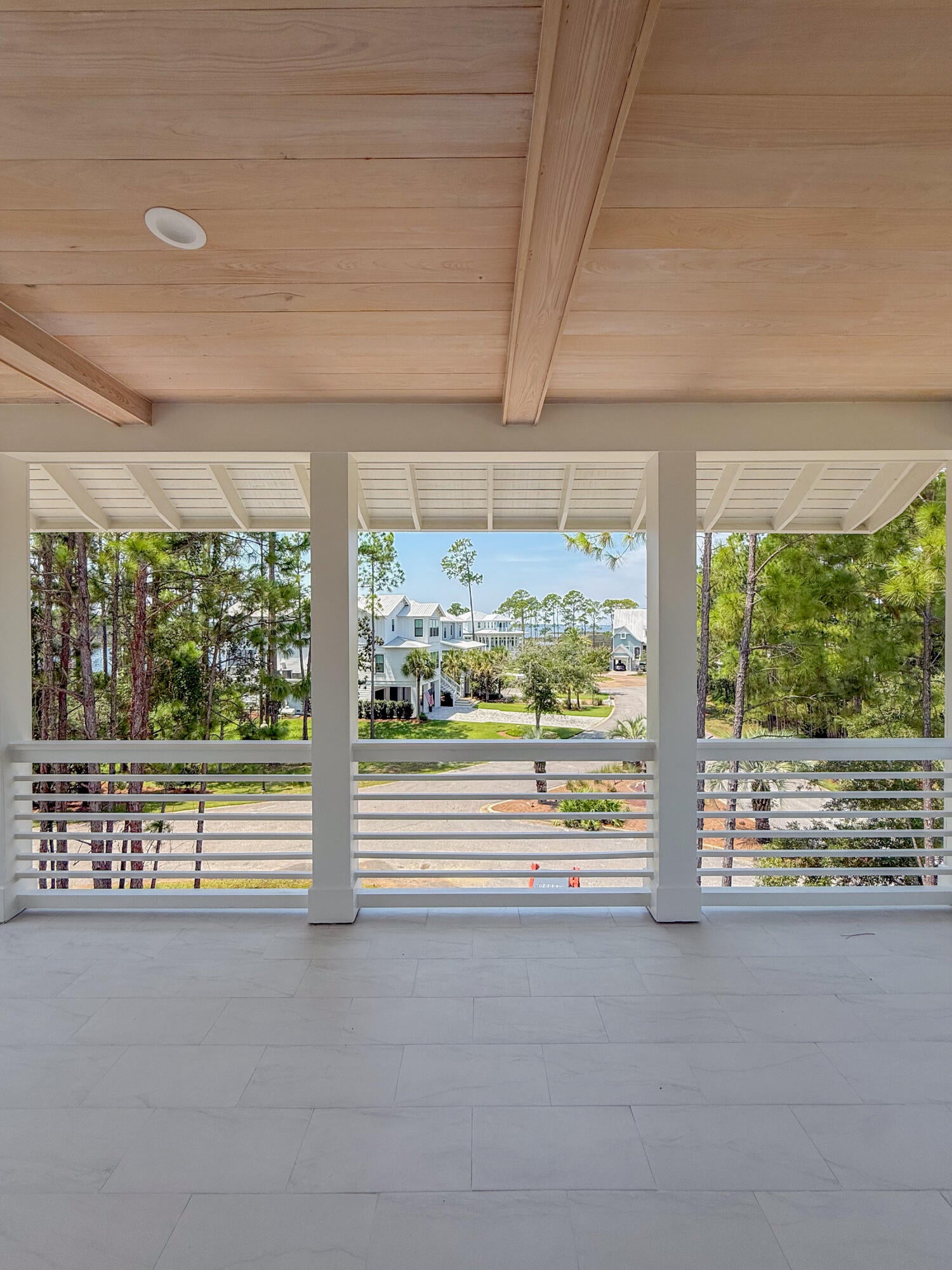 CESSNA LANDING - Residential