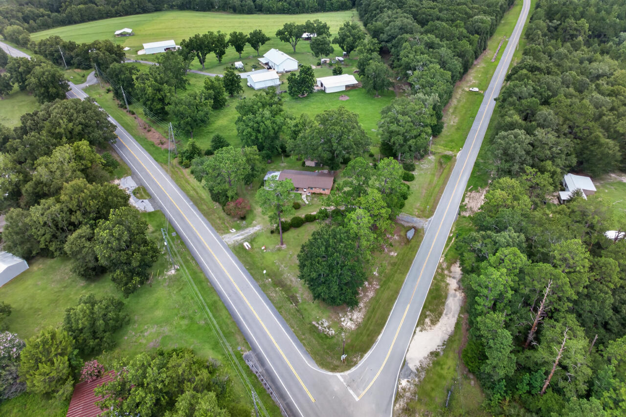 NO RECORDED SUBDIVISION - Residential