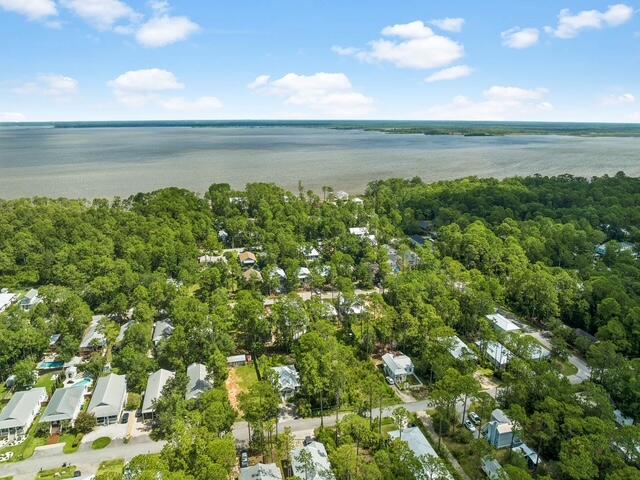 MAGNOLIA BEACH - Residential