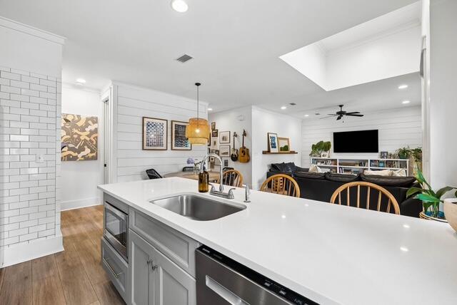 MAGNOLIA BEACH - Residential