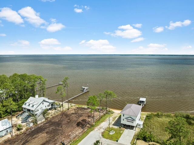 MAGNOLIA BEACH - Residential