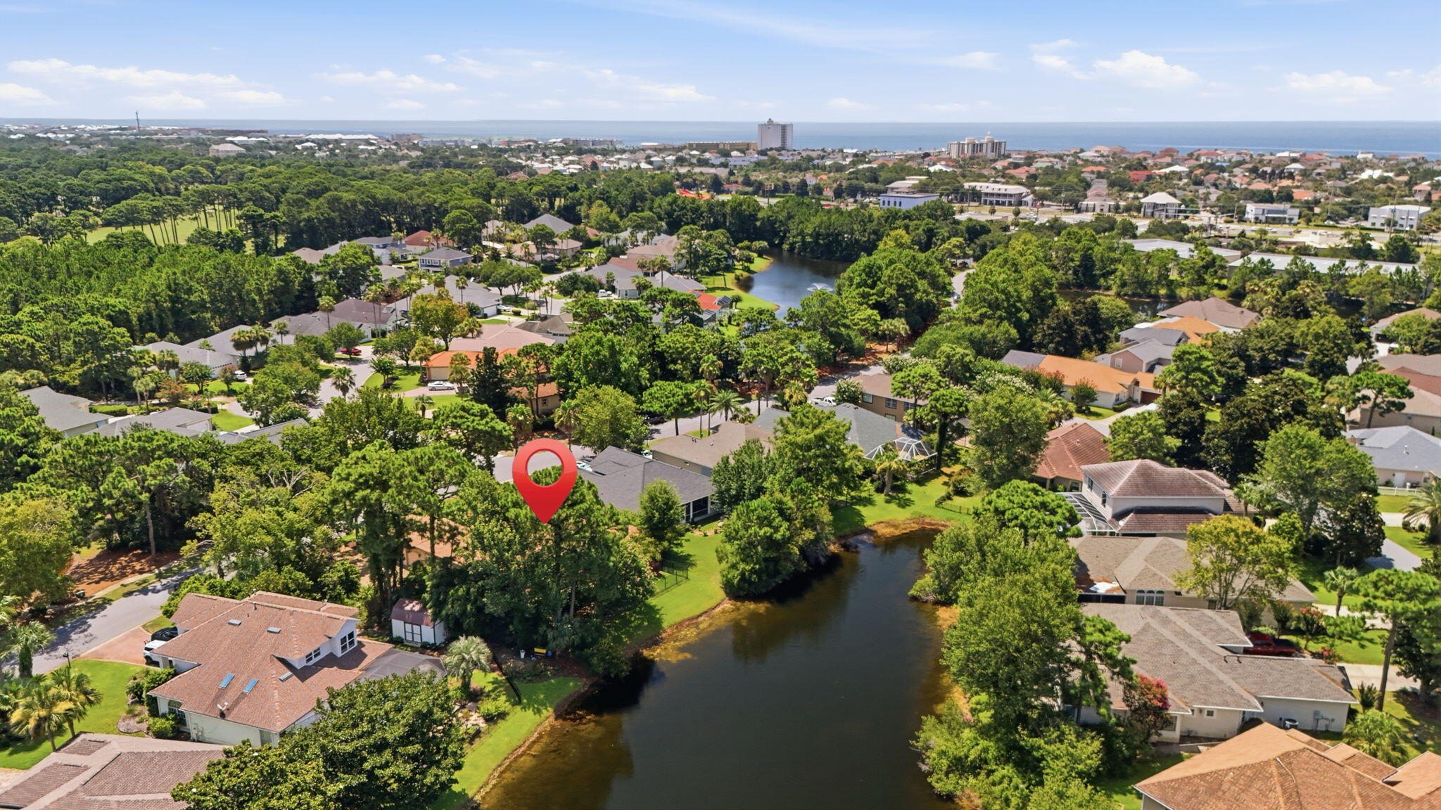 Emerald Lakes - Residential