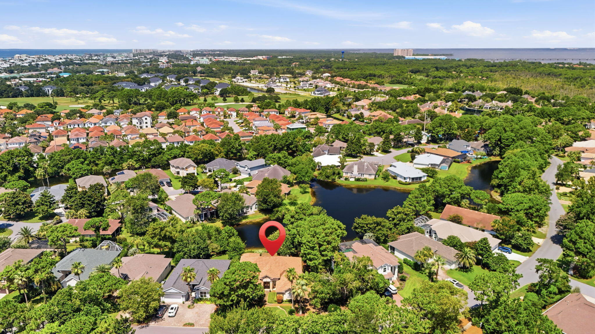 Emerald Lakes - Residential