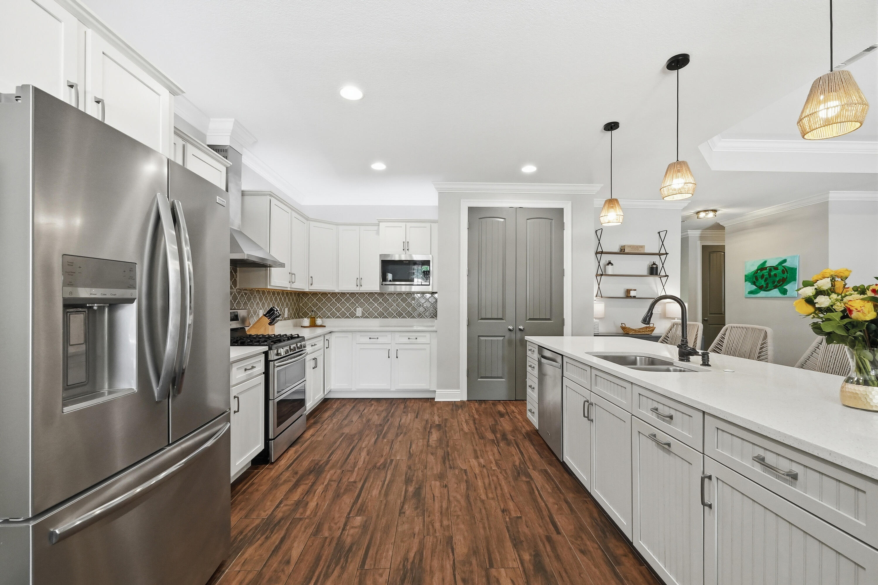WOODLAND SHORES - Residential