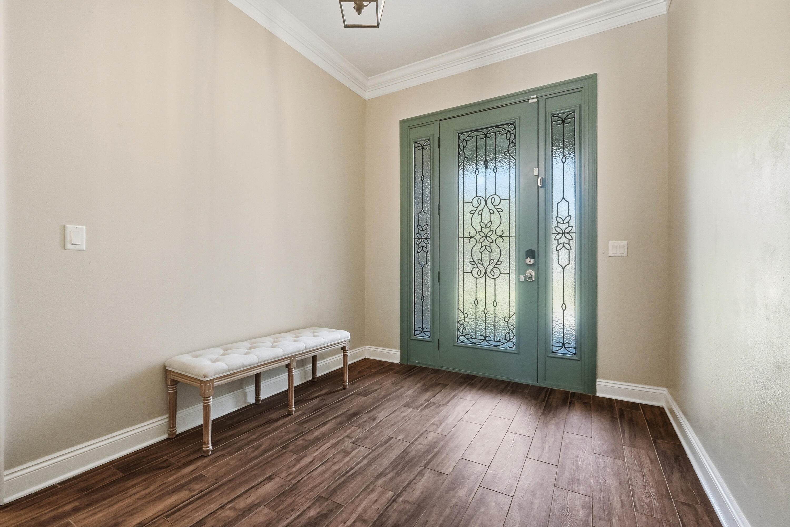 WOODLAND SHORES - Residential