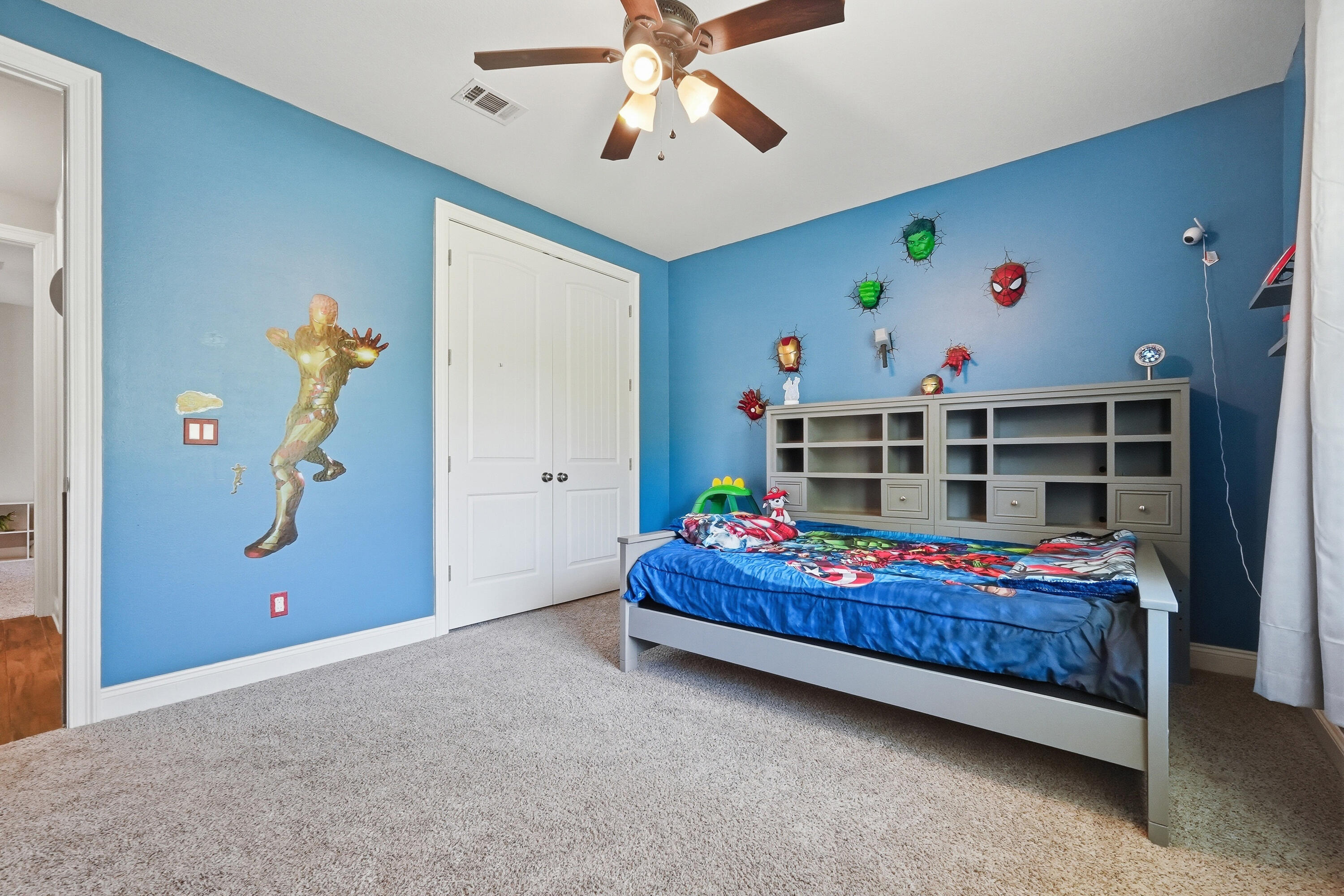 WOODLAND SHORES - Residential