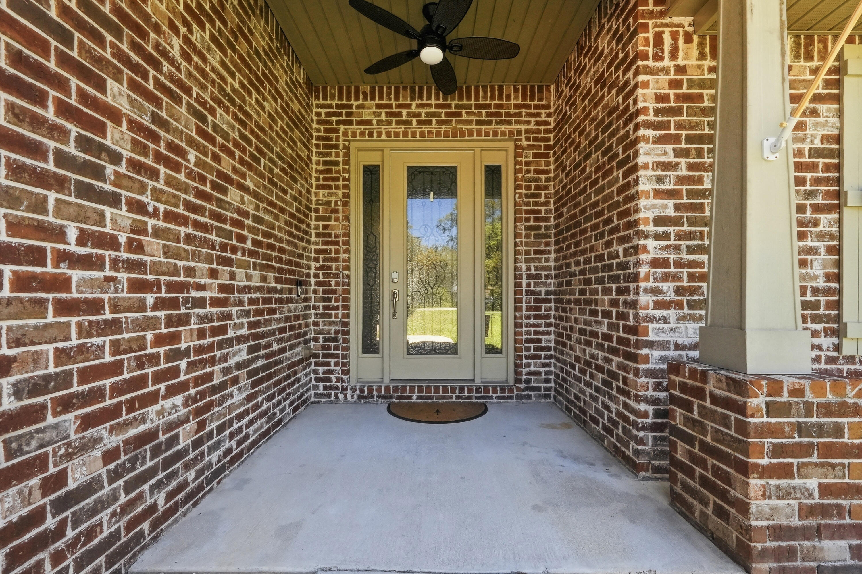 WOODLAND SHORES - Residential