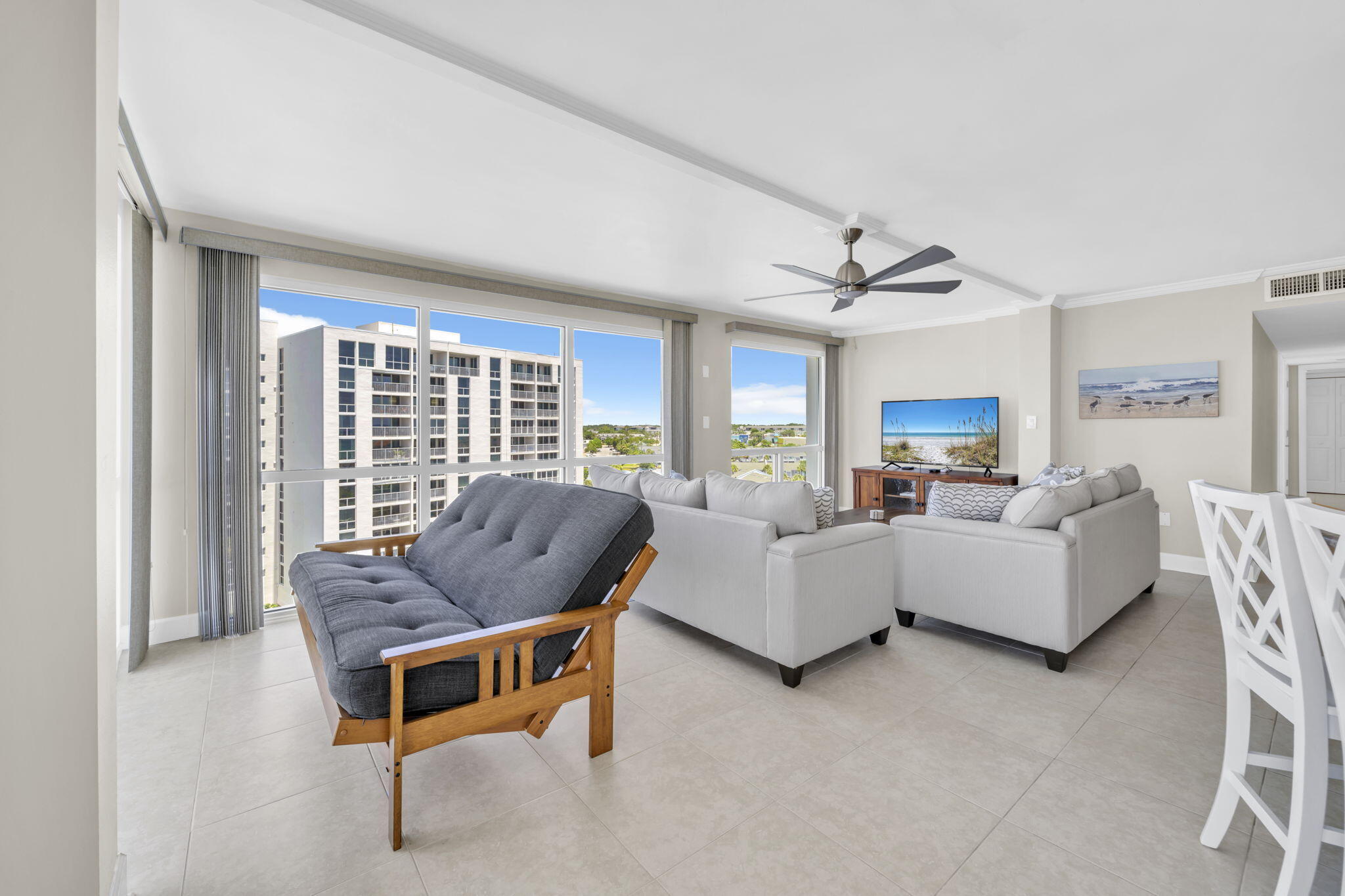 SHORELINE TOWERS 1 - Residential