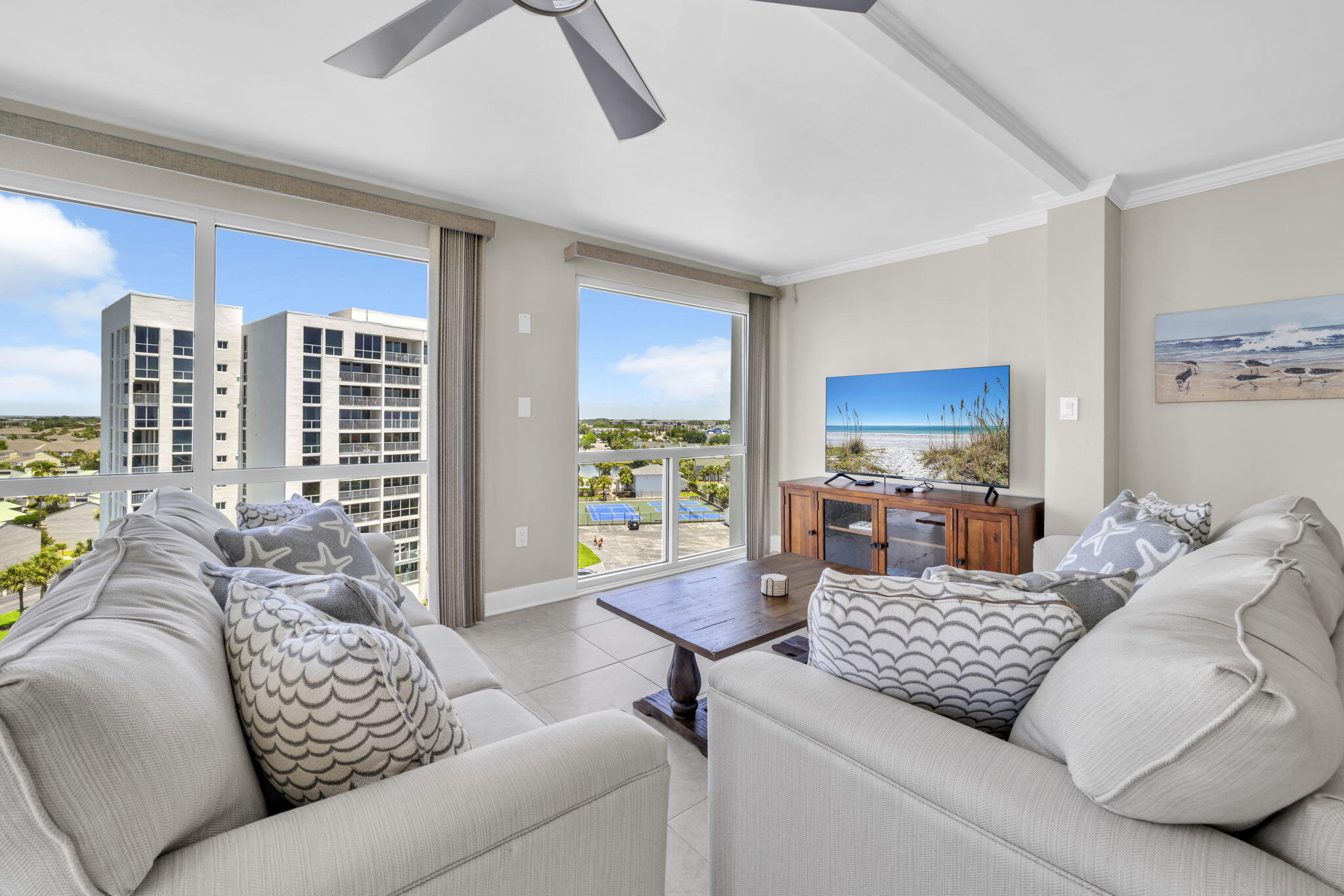 SHORELINE TOWERS 1 - Residential