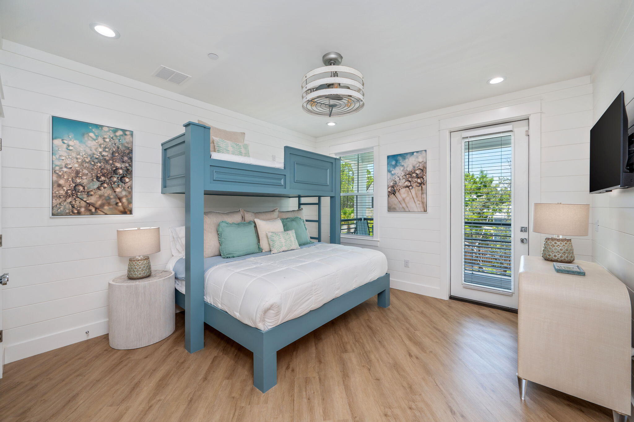 BLK J BEACH HIGHLANDS 1ST ADD - Residential