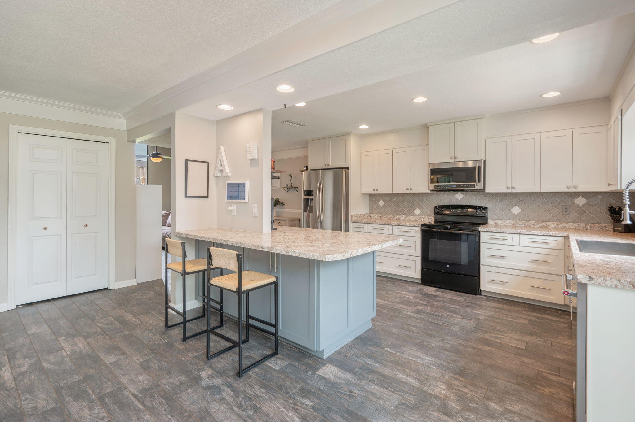 SUNSET BEACH - Residential