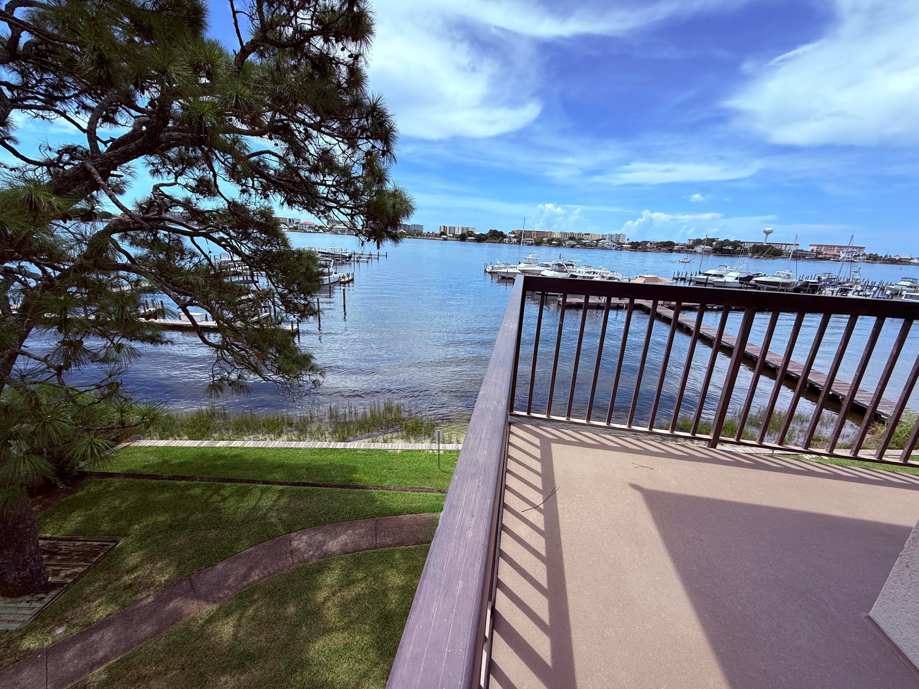 PIRATES BAY PH 1 - Residential