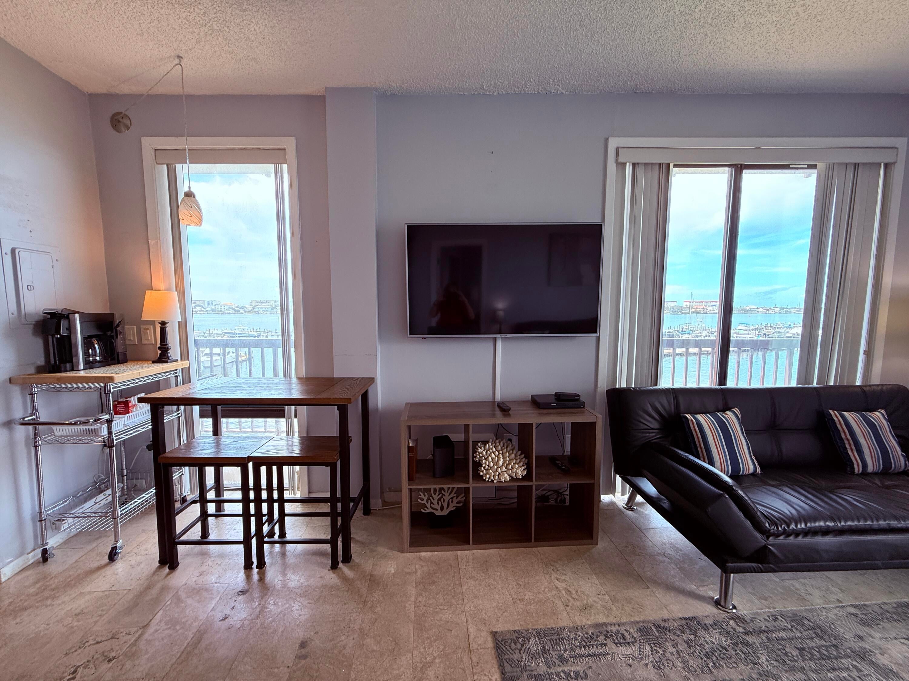 PIRATES BAY PH 1 - Residential