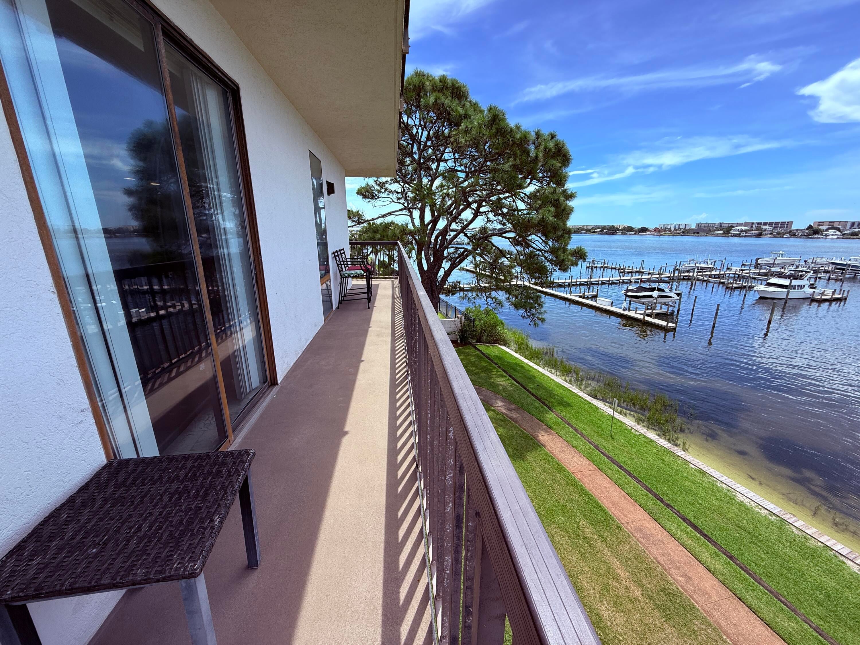 PIRATES BAY PH 1 - Residential