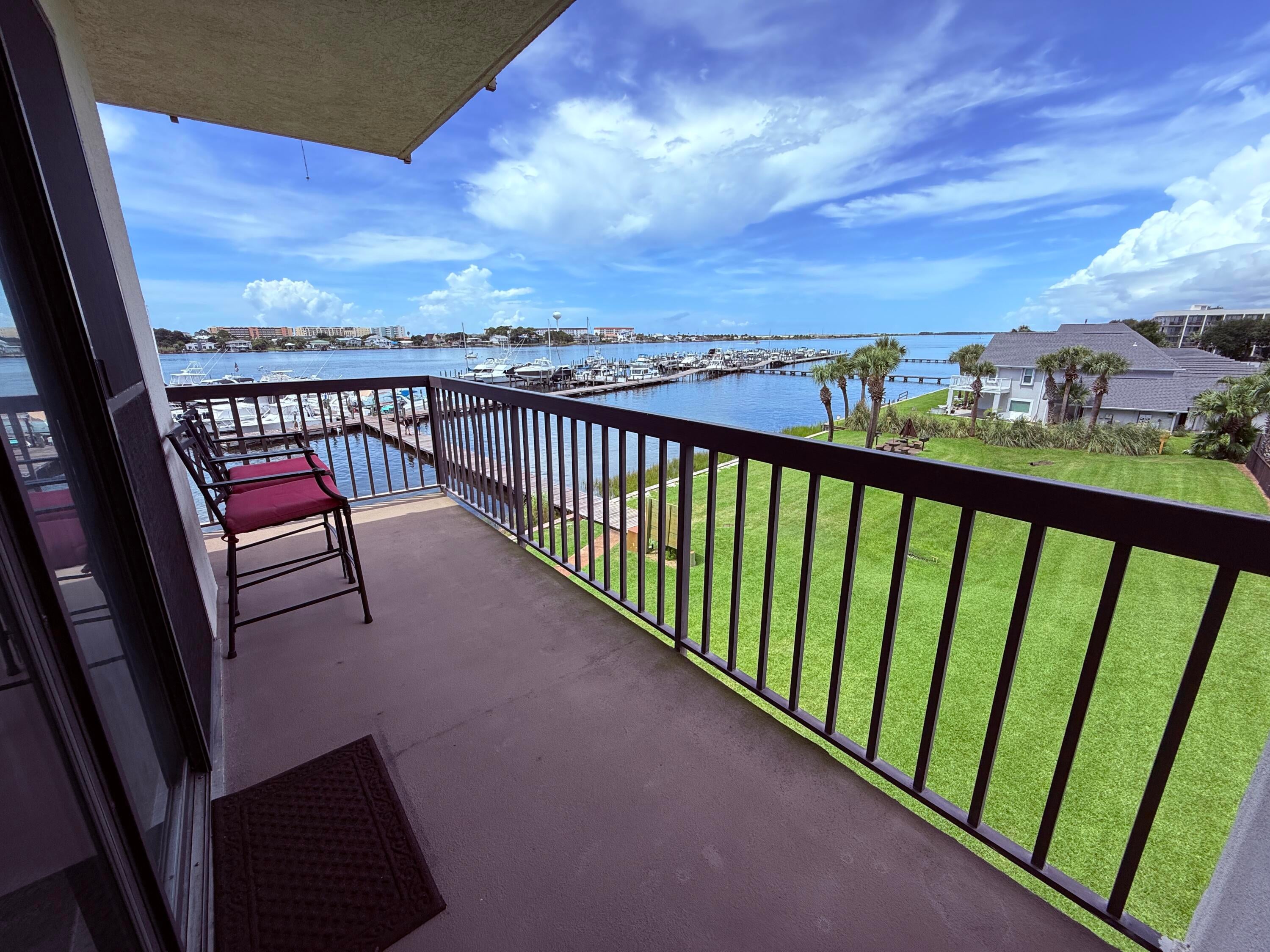 PIRATES BAY PH 1 - Residential