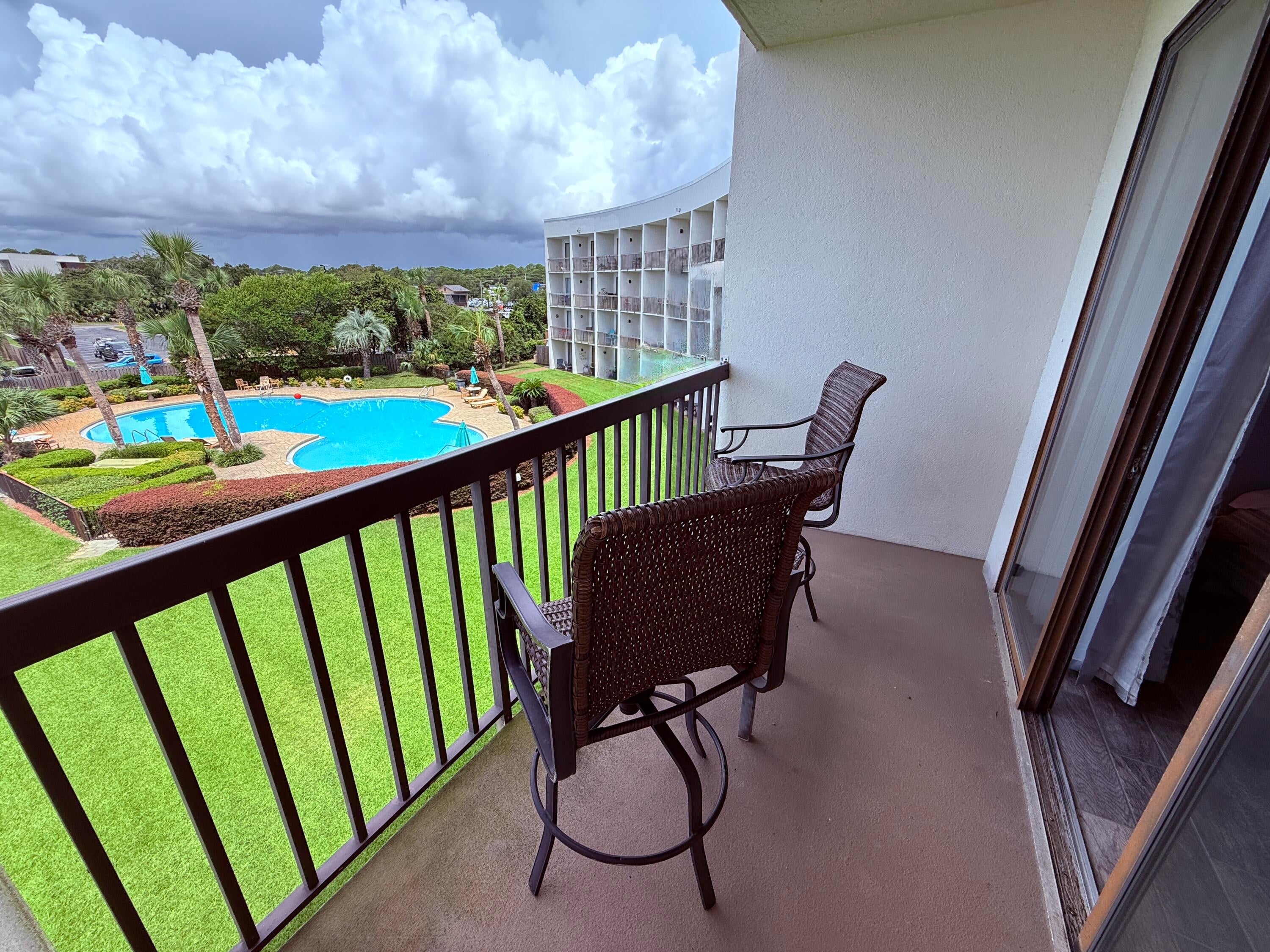 PIRATES BAY PH 1 - Residential