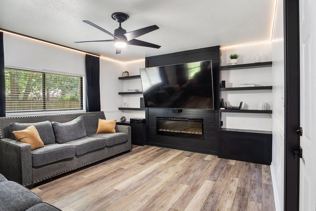 PINEDALE - Residential