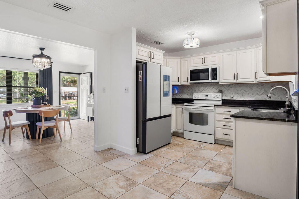 PINEDALE - Residential