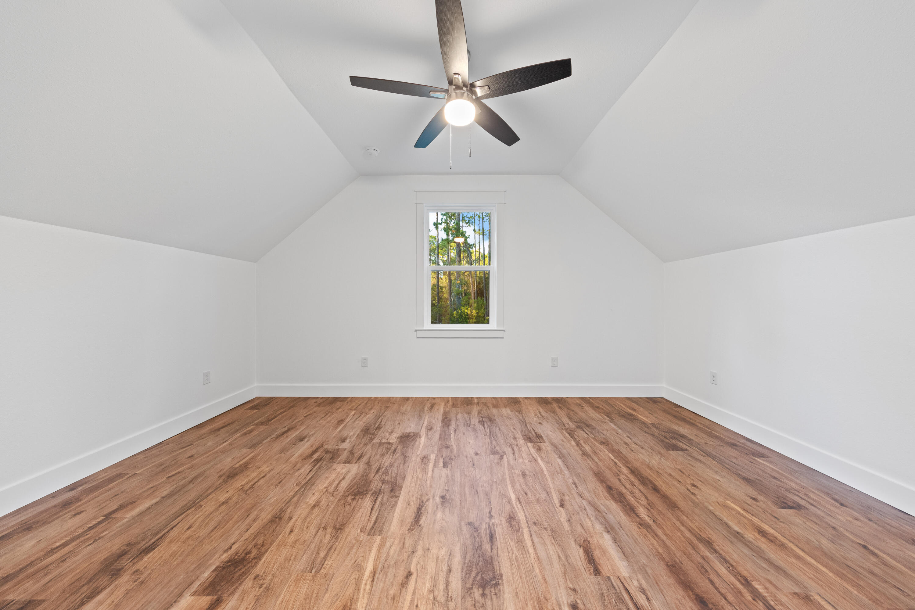 MAGNOLIA BEACH - Residential Lease