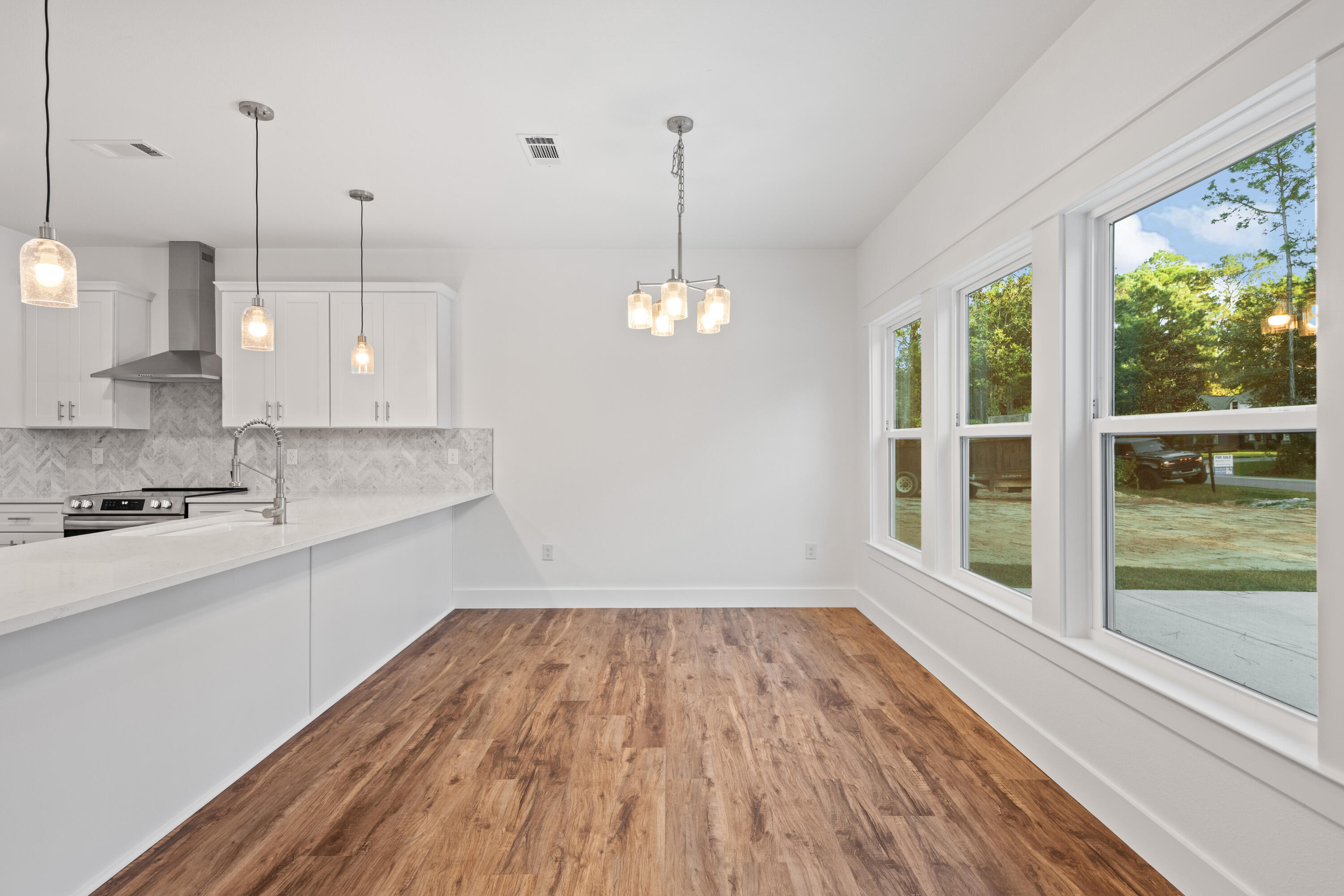 MAGNOLIA BEACH - Residential Lease