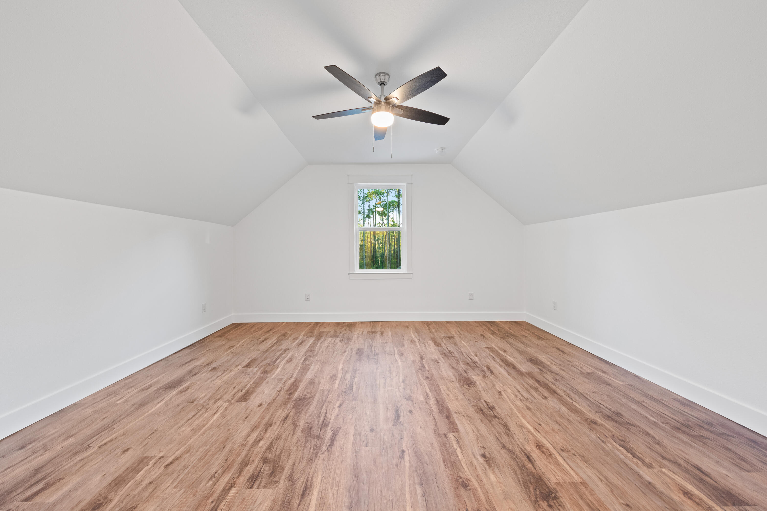 MAGNOLIA BEACH - Residential Lease