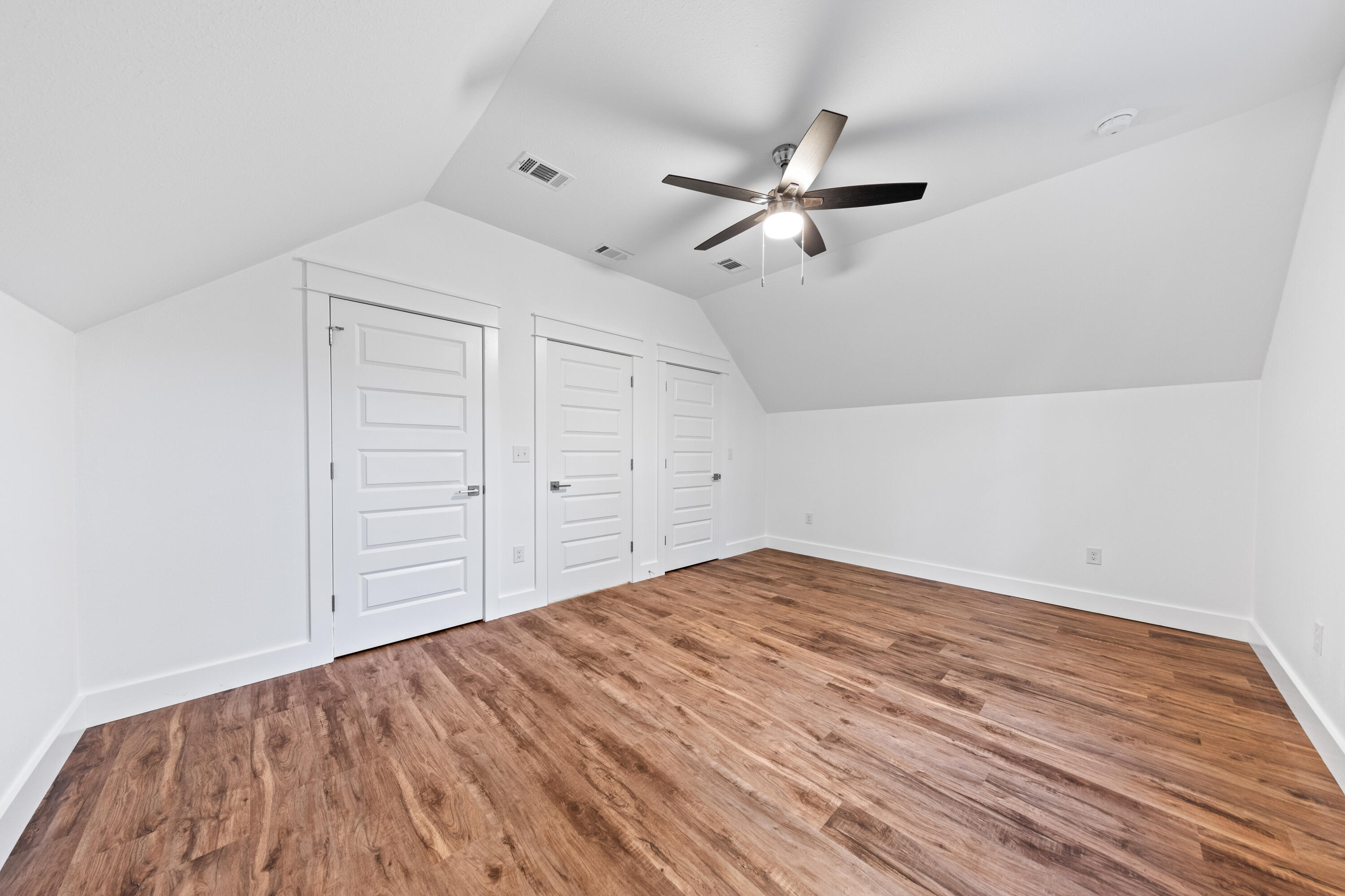MAGNOLIA BEACH - Residential Lease