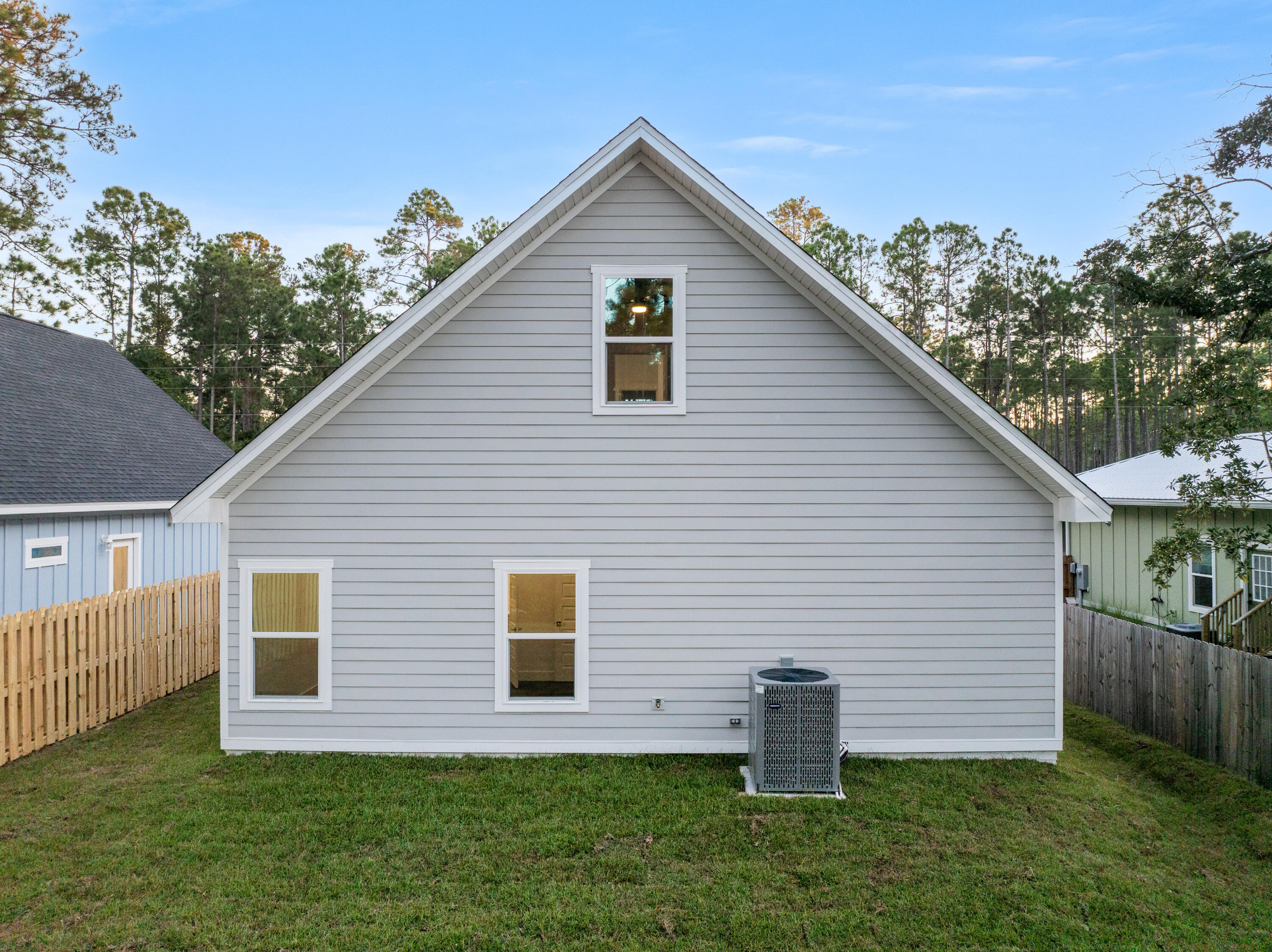 MAGNOLIA BEACH - Residential Lease