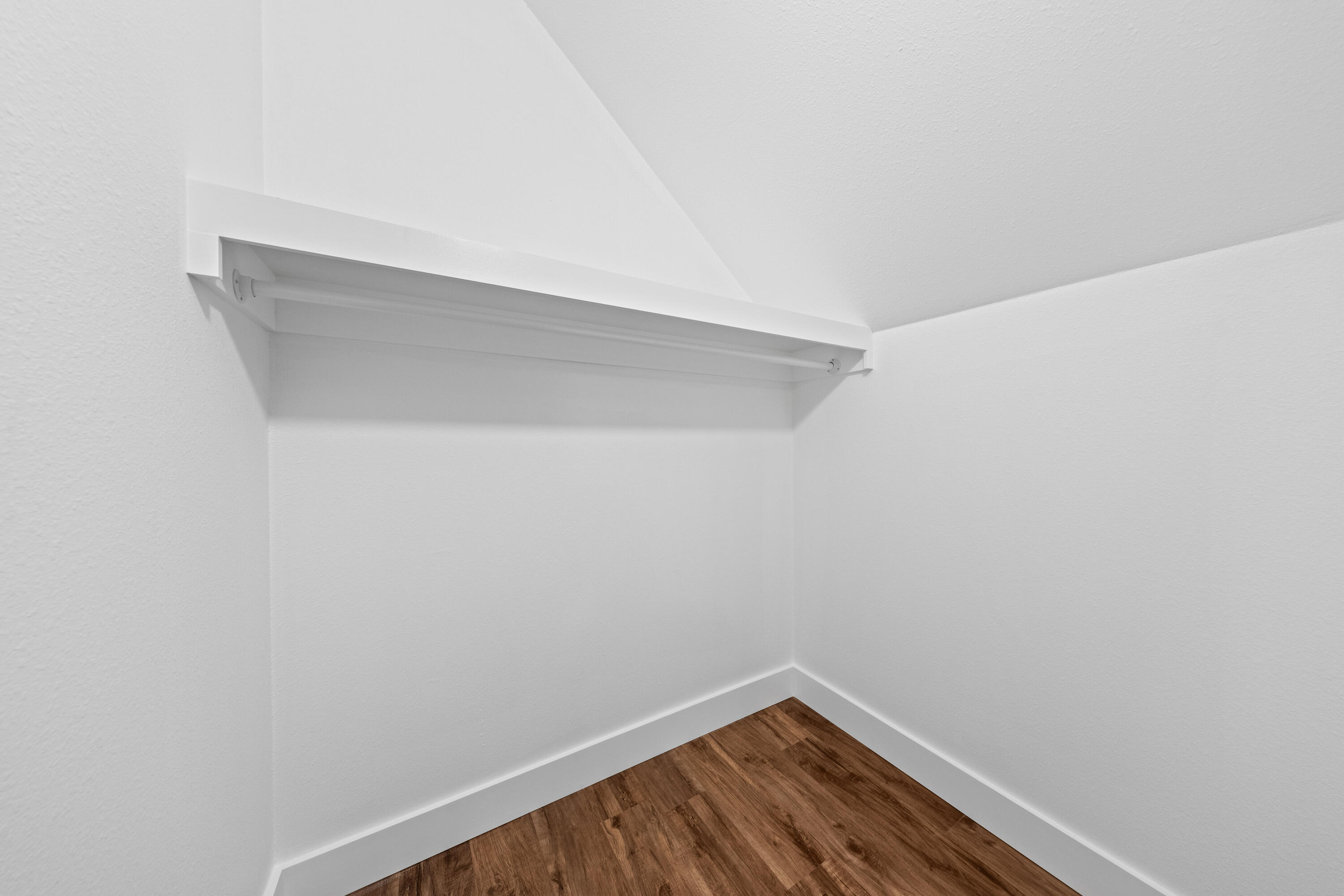 MAGNOLIA BEACH - Residential Lease