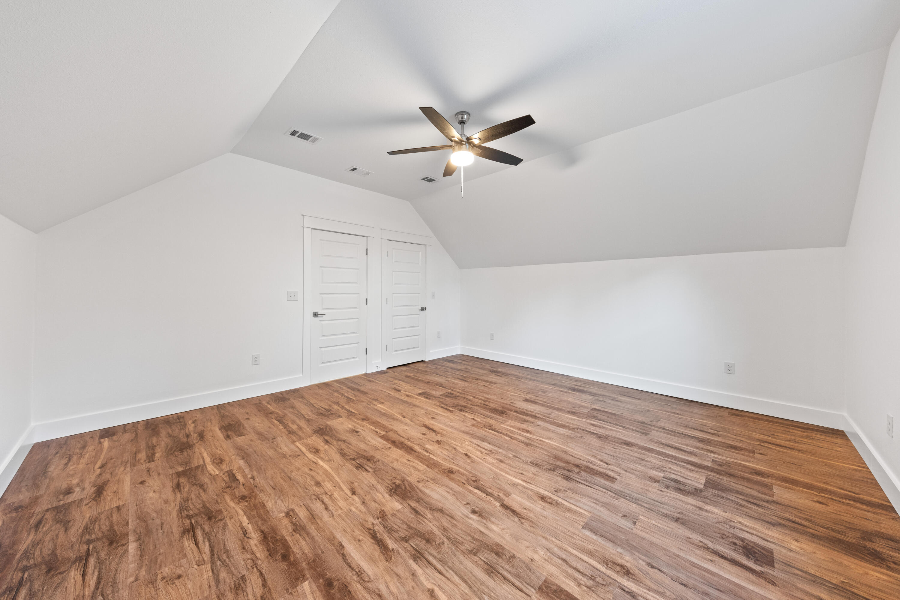 MAGNOLIA BEACH - Residential Lease