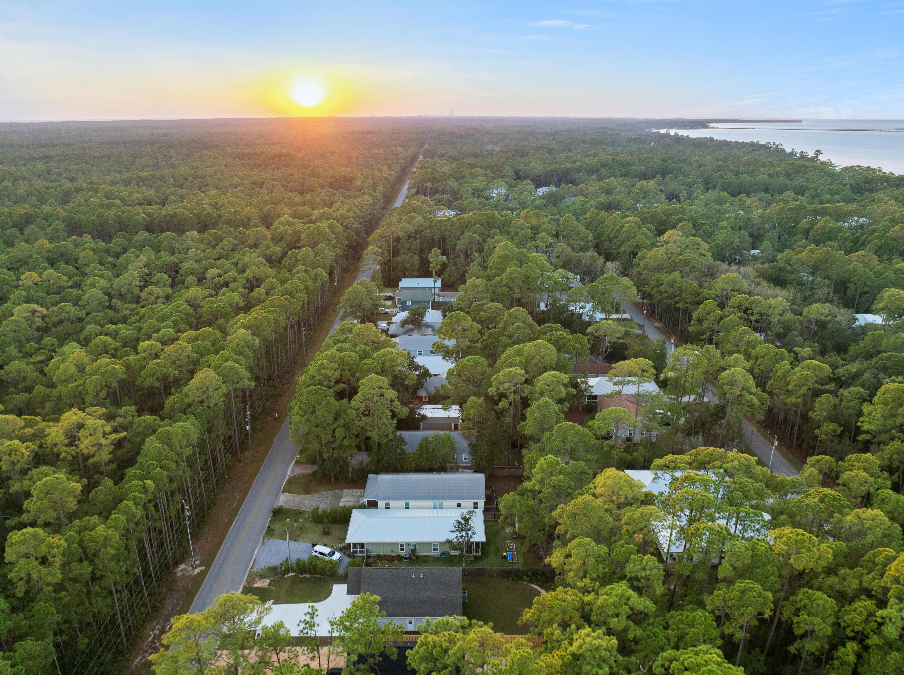 MAGNOLIA BEACH - Residential Lease
