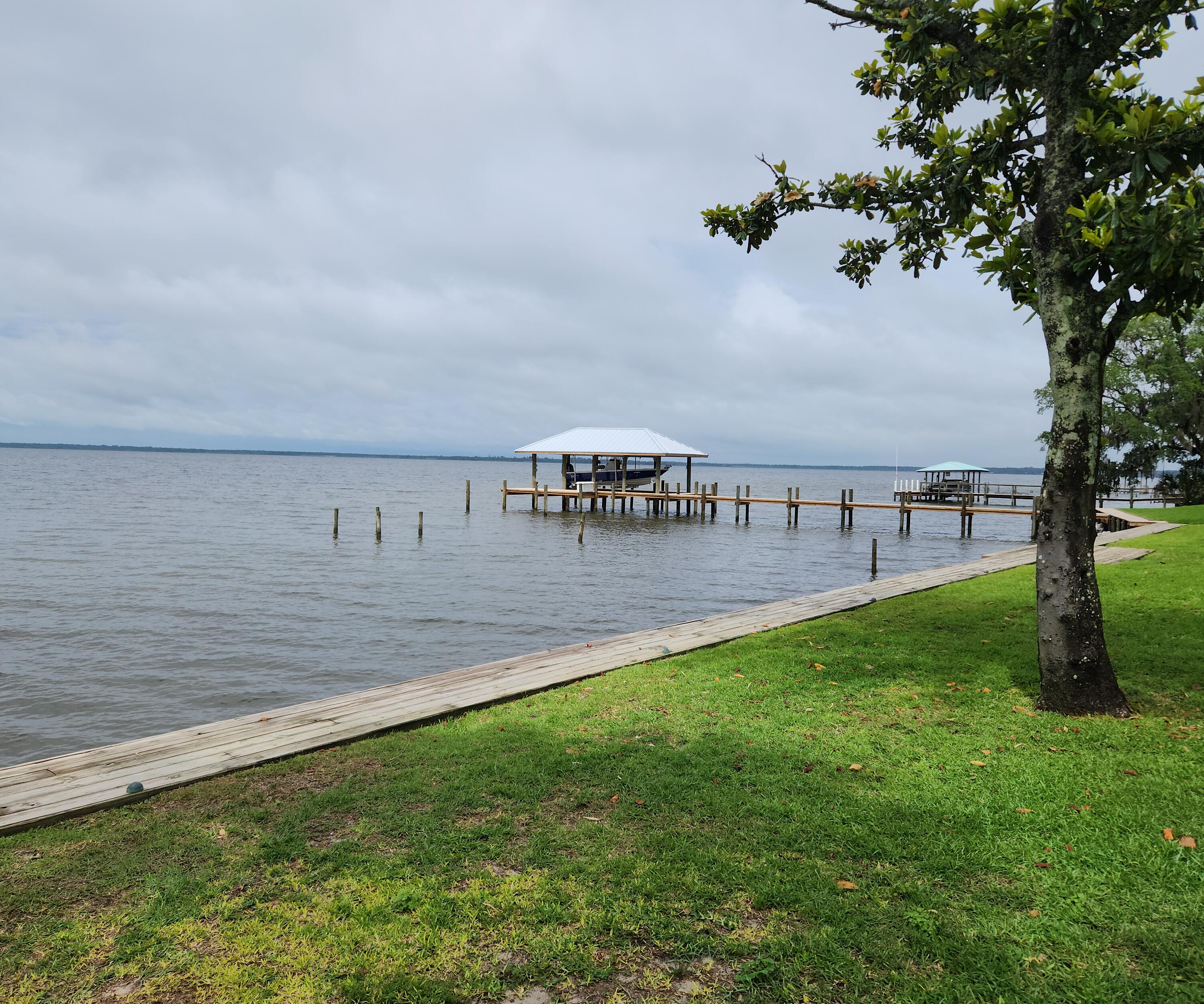 MAGNOLIA BEACH - Residential Lease
