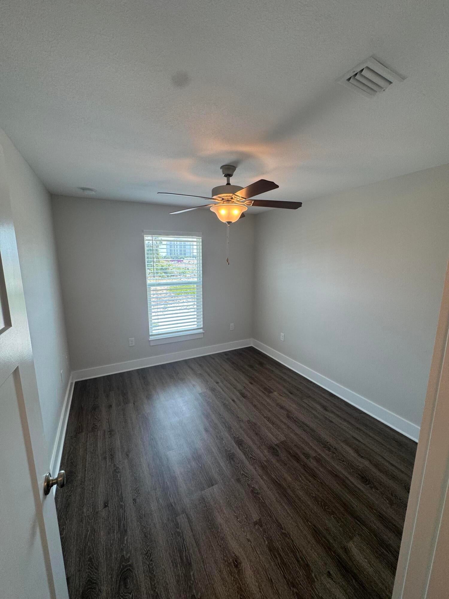 Tuscan Village TH - Residential Lease