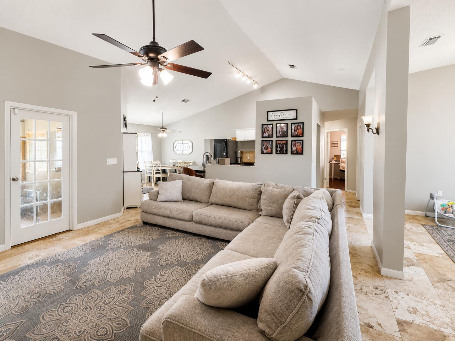 HOLLEY BY THE SEA - Residential