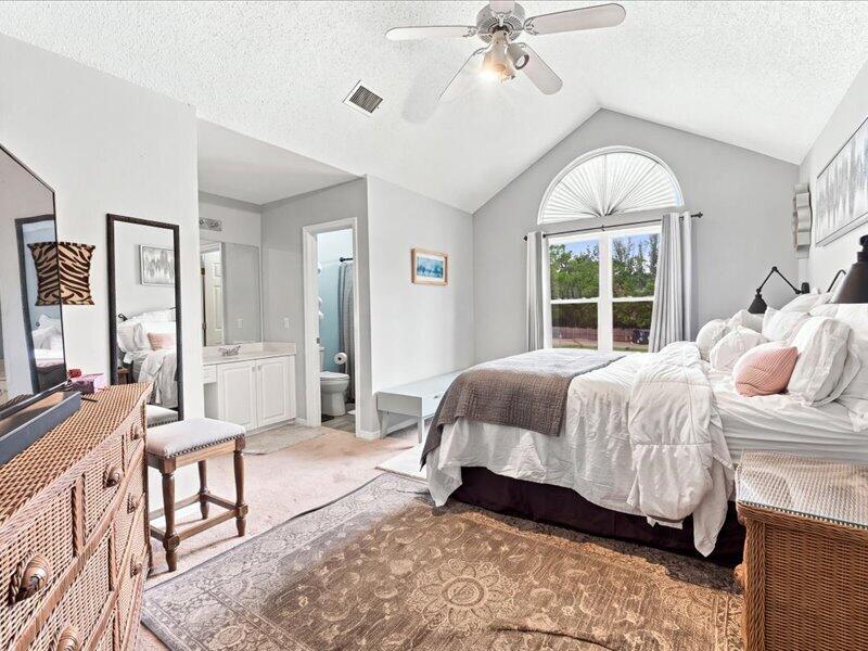HIDDEN BAY VILLAGE - Residential