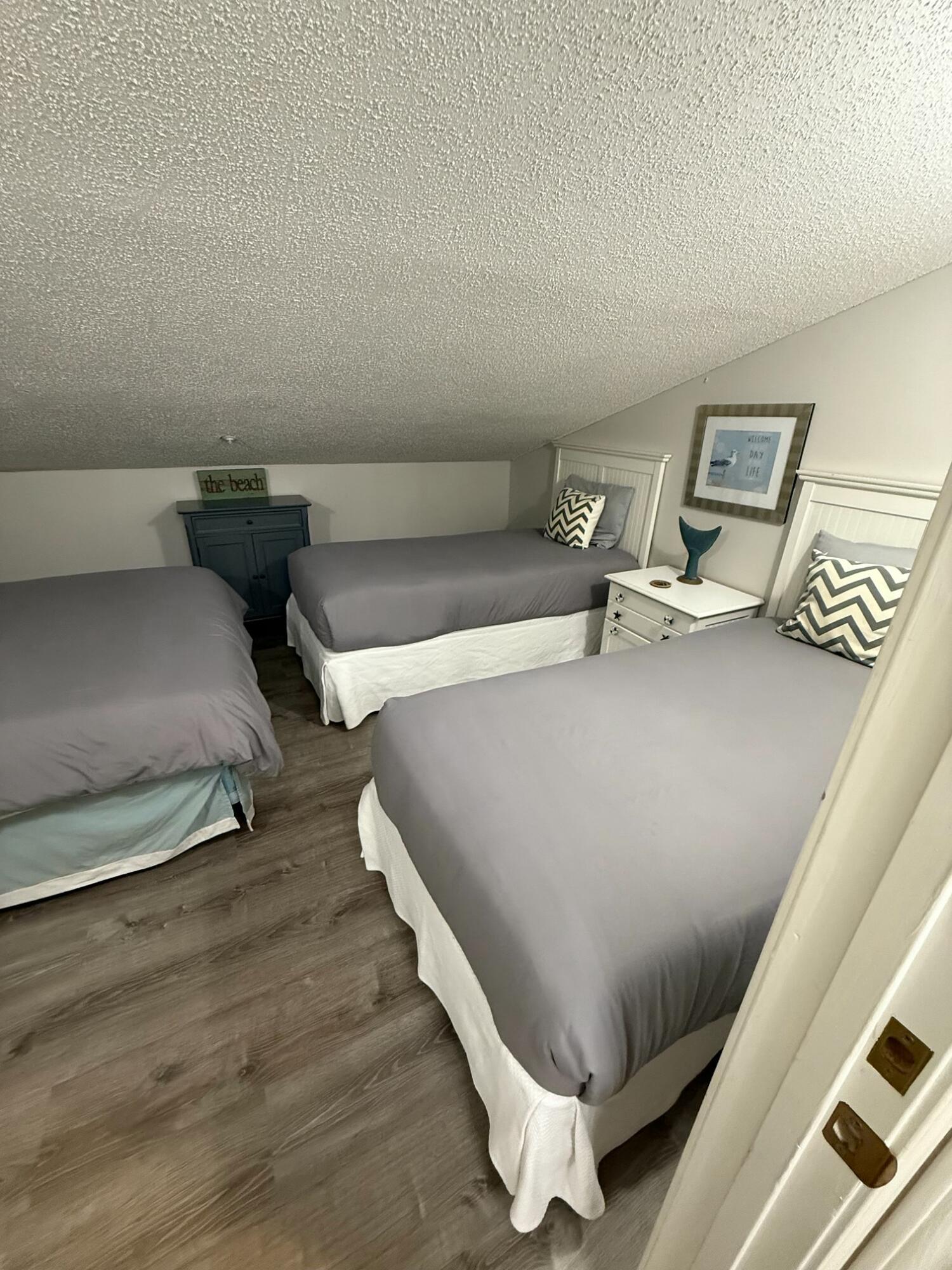 MARAVILLA CONDO 2 - Residential