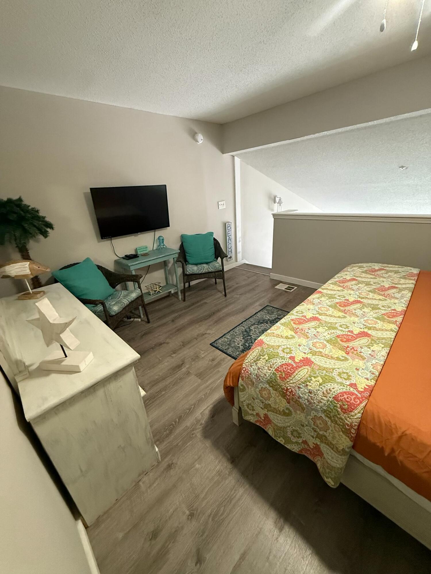 MARAVILLA CONDO 2 - Residential