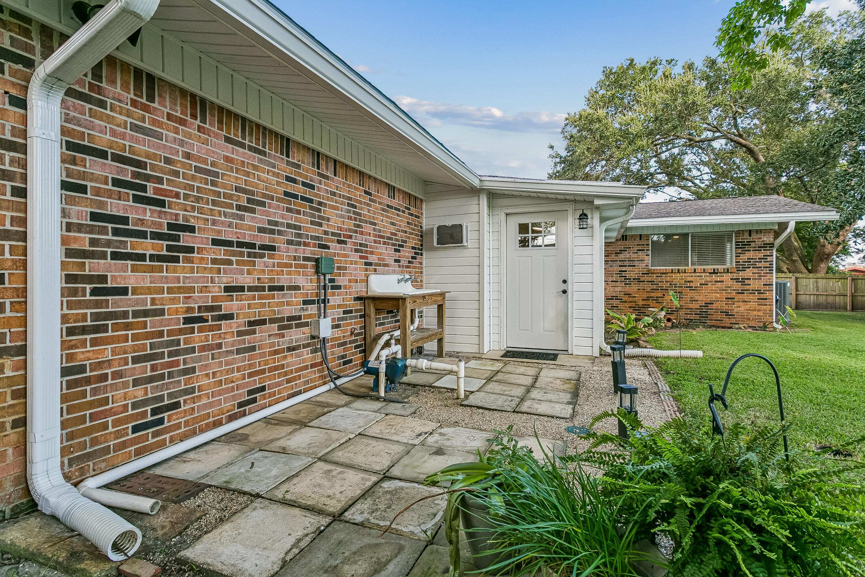 VICTORIA GARDENS - Residential