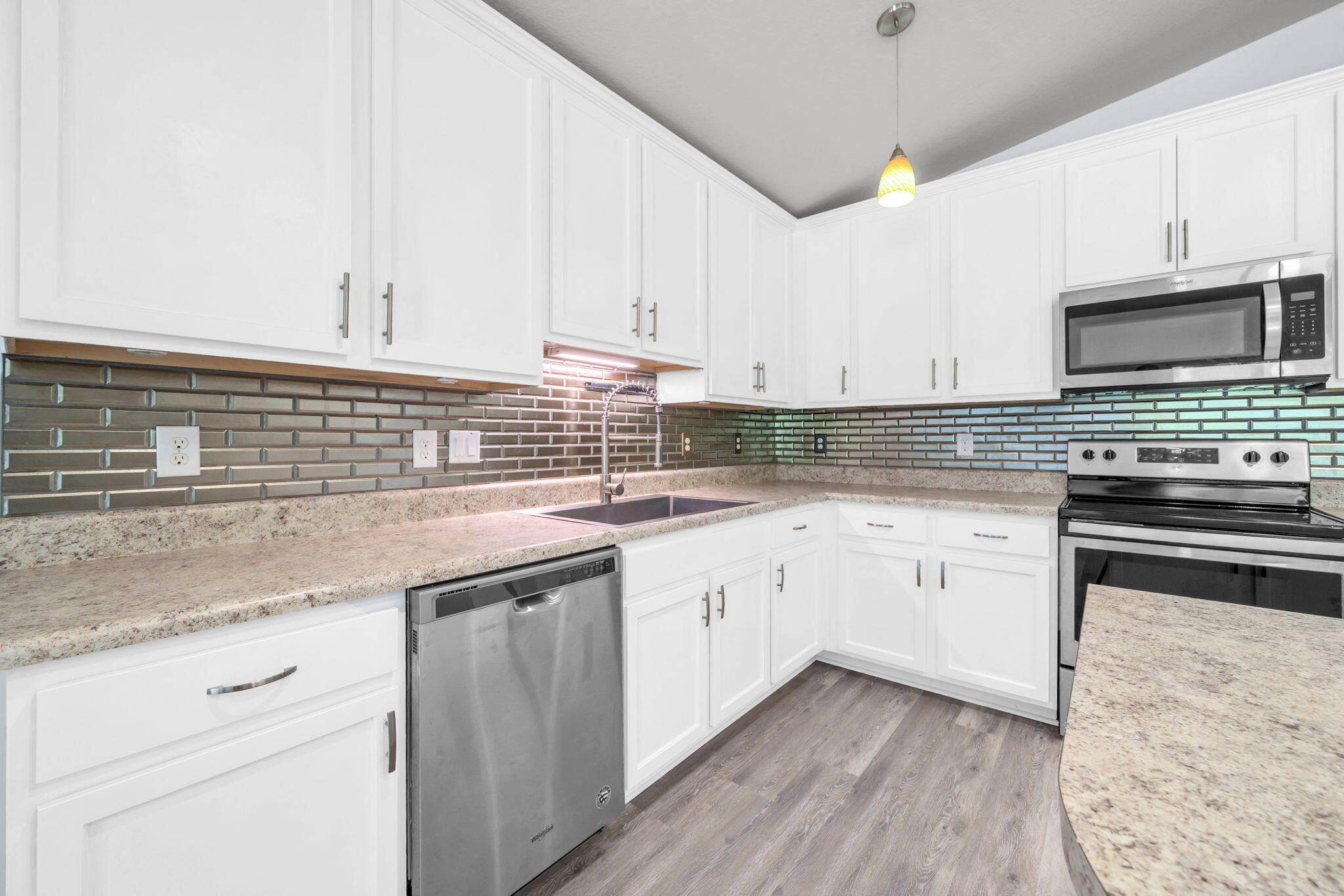 Lafayette Creek Landing - Residential Lease