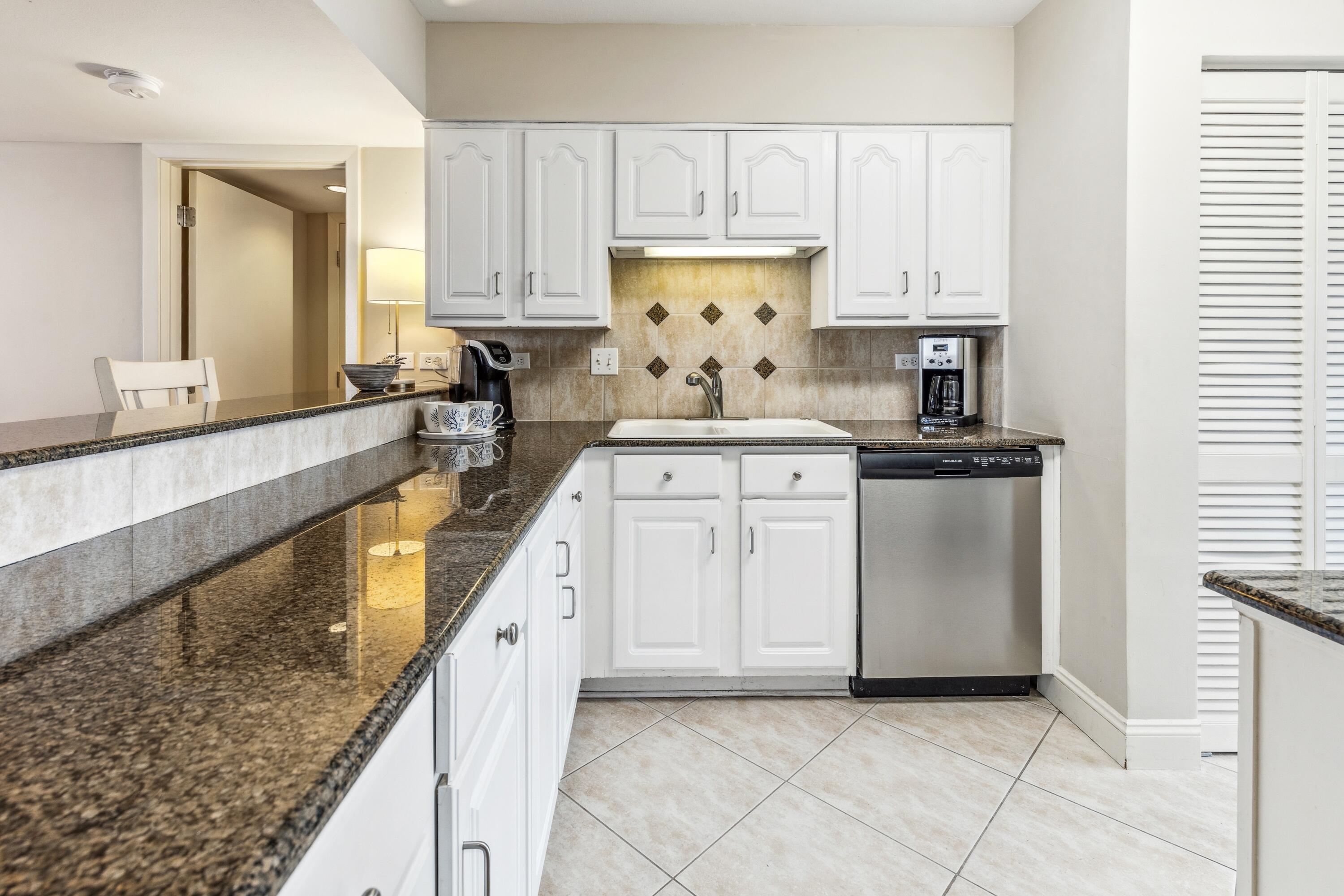 Mainsail Condo Ph Iv - Residential