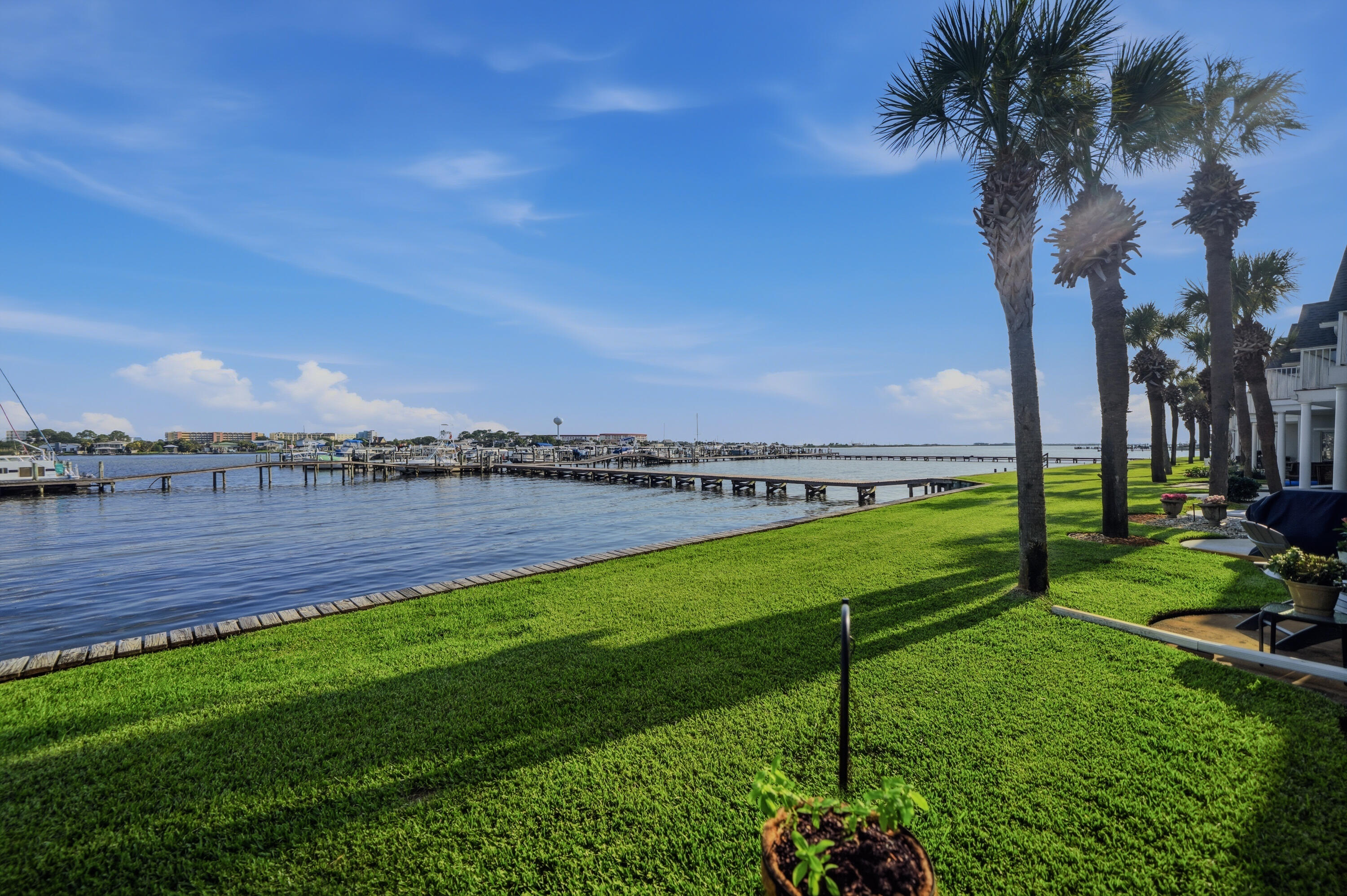 Brooks Landing Townhomes - Residential