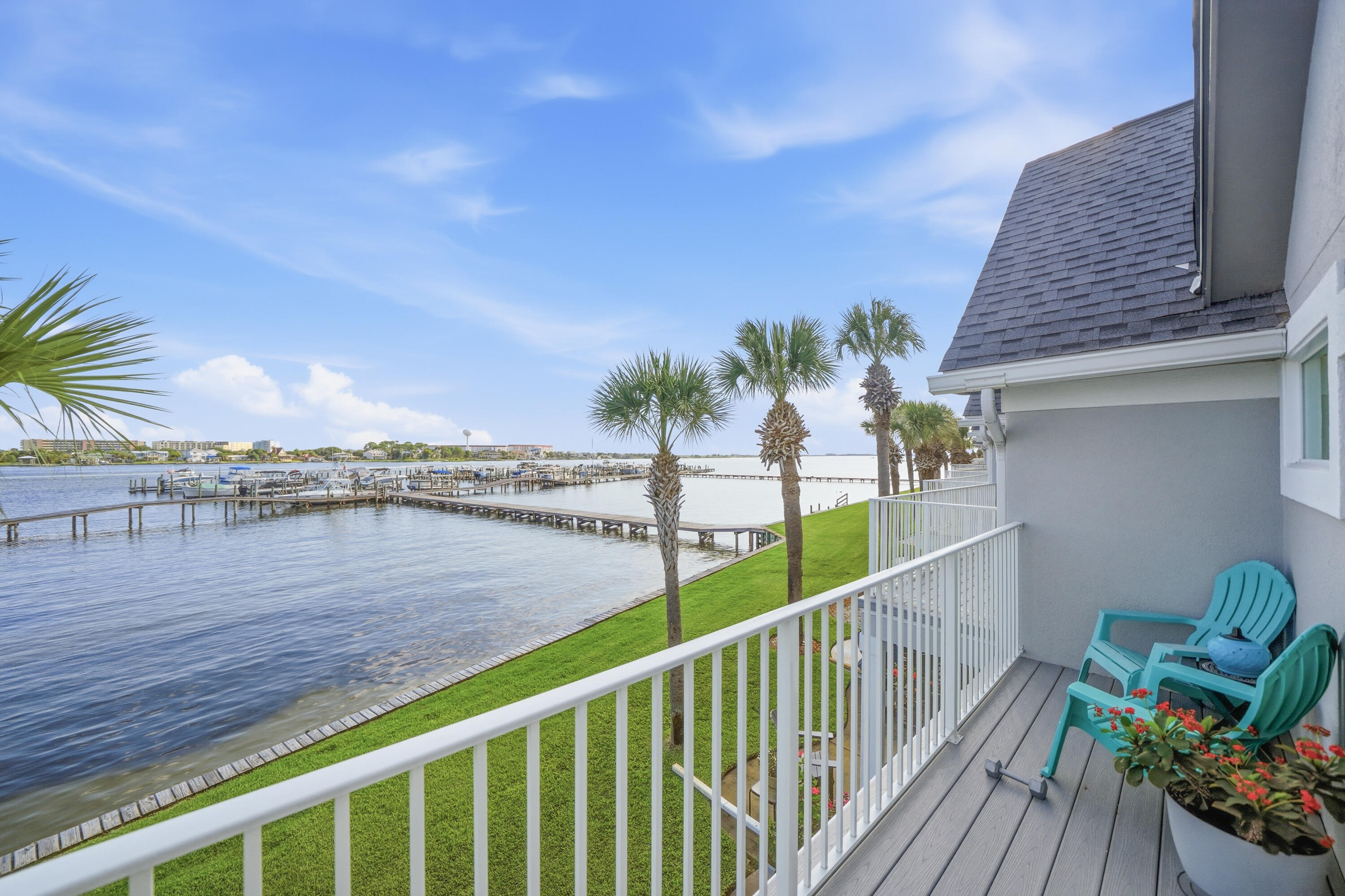 Brooks Landing Townhomes - Residential