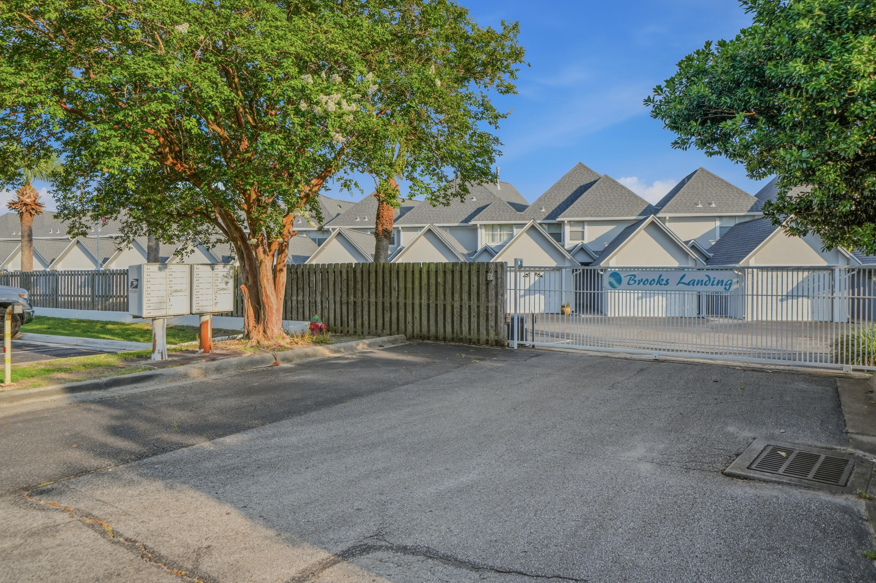 Brooks Landing Townhomes - Residential