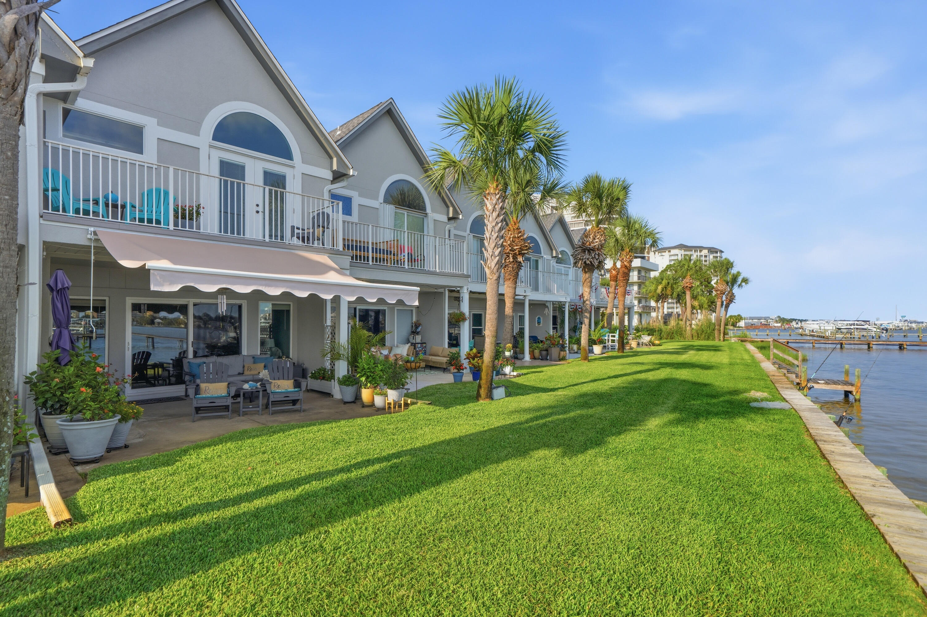 Brooks Landing Townhomes - Residential