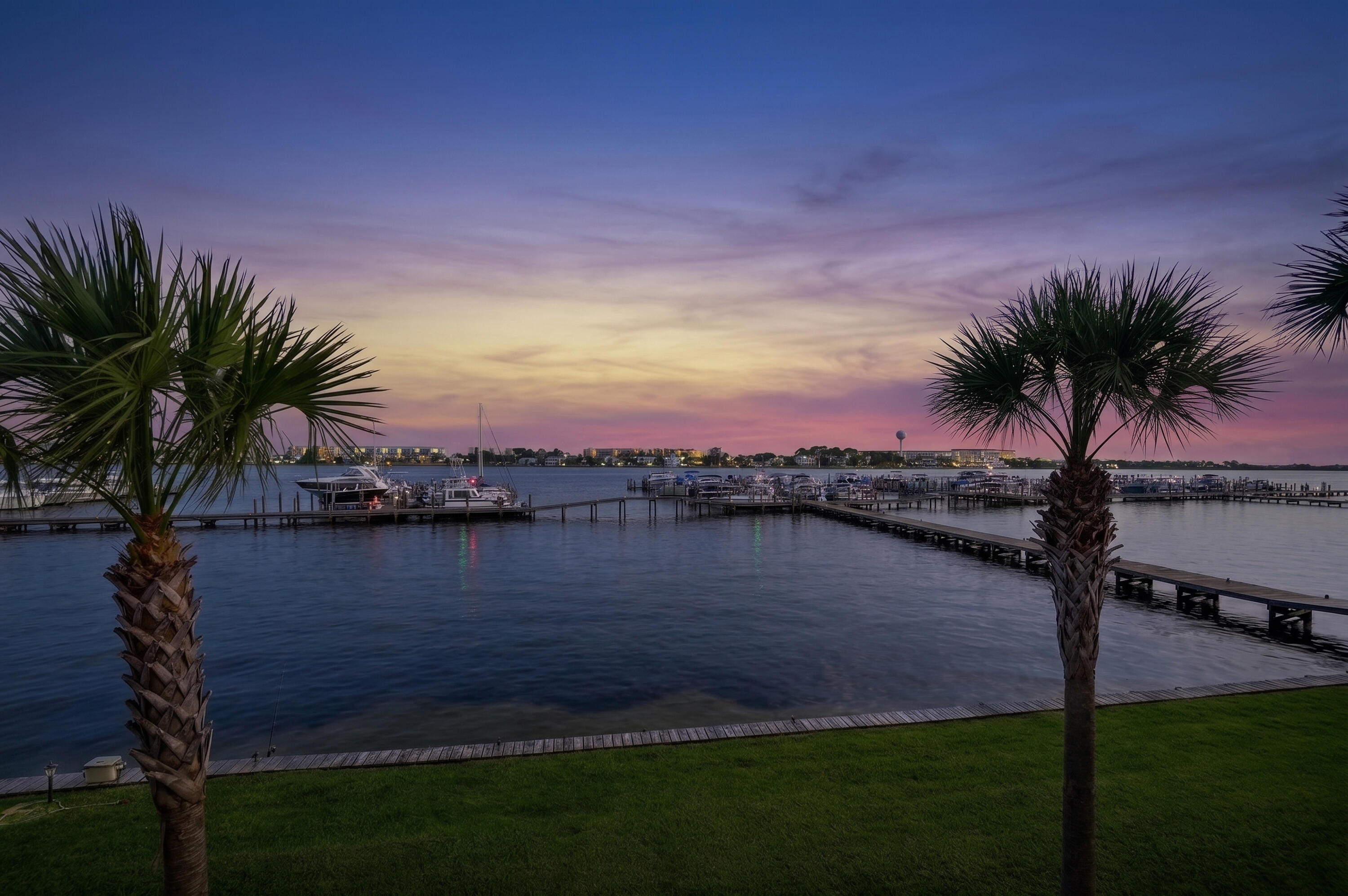 Brooks Landing Townhomes - Residential