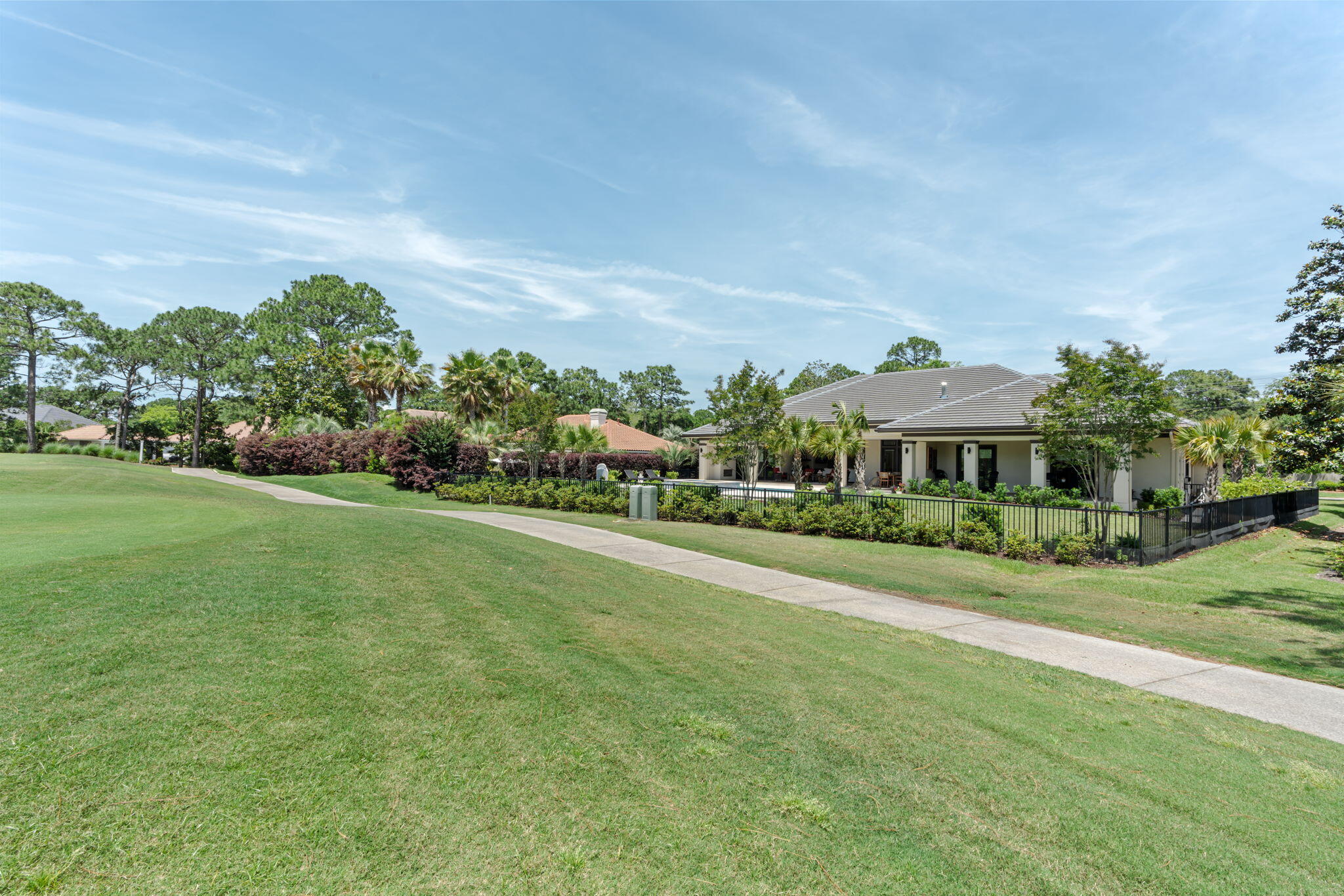 BAYTOWNE AVE EAST - Residential