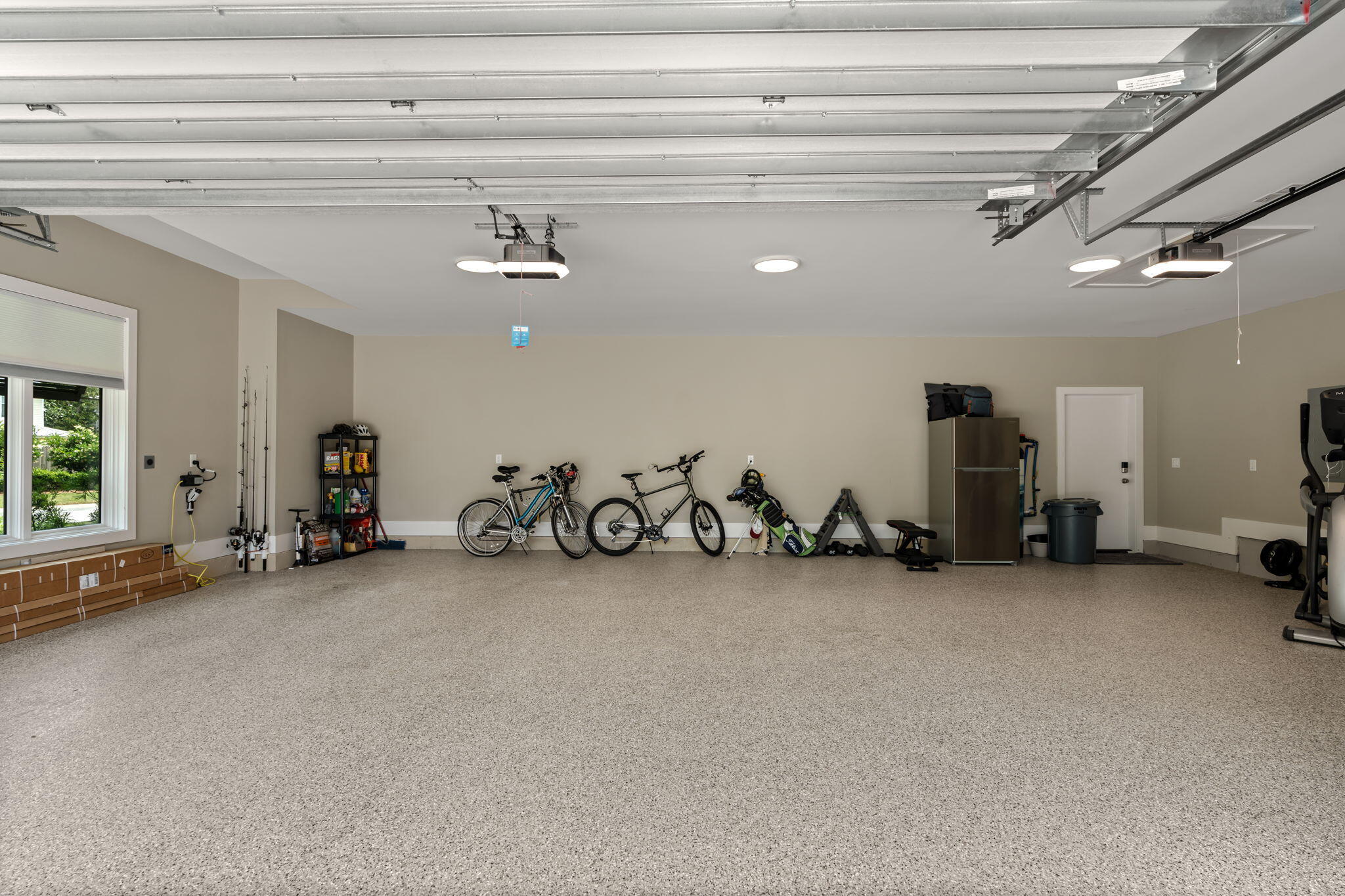 BAYTOWNE AVE EAST - Residential